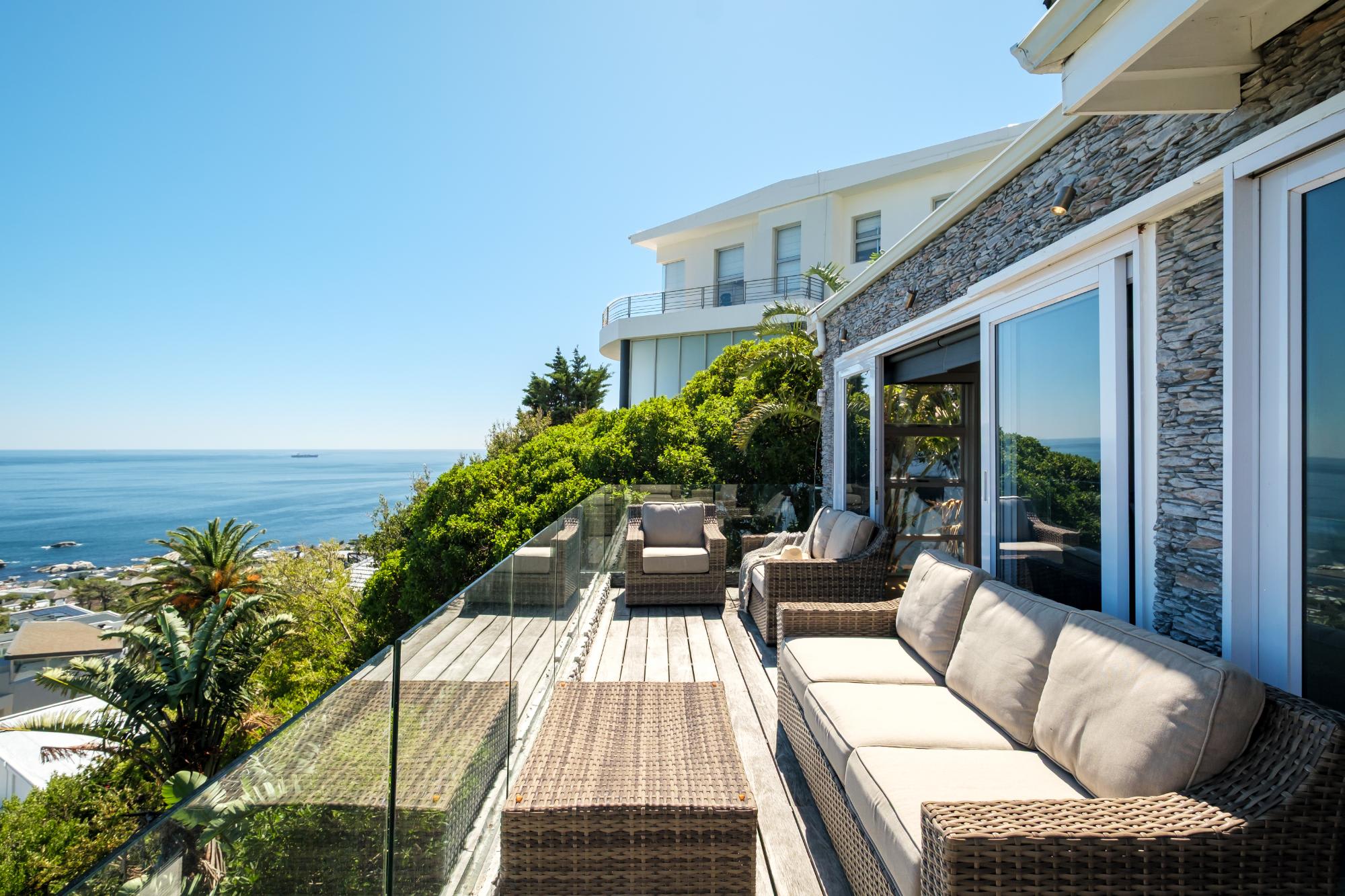 Stylish Camps Bay Home with Sea Views Beleza Villa 6