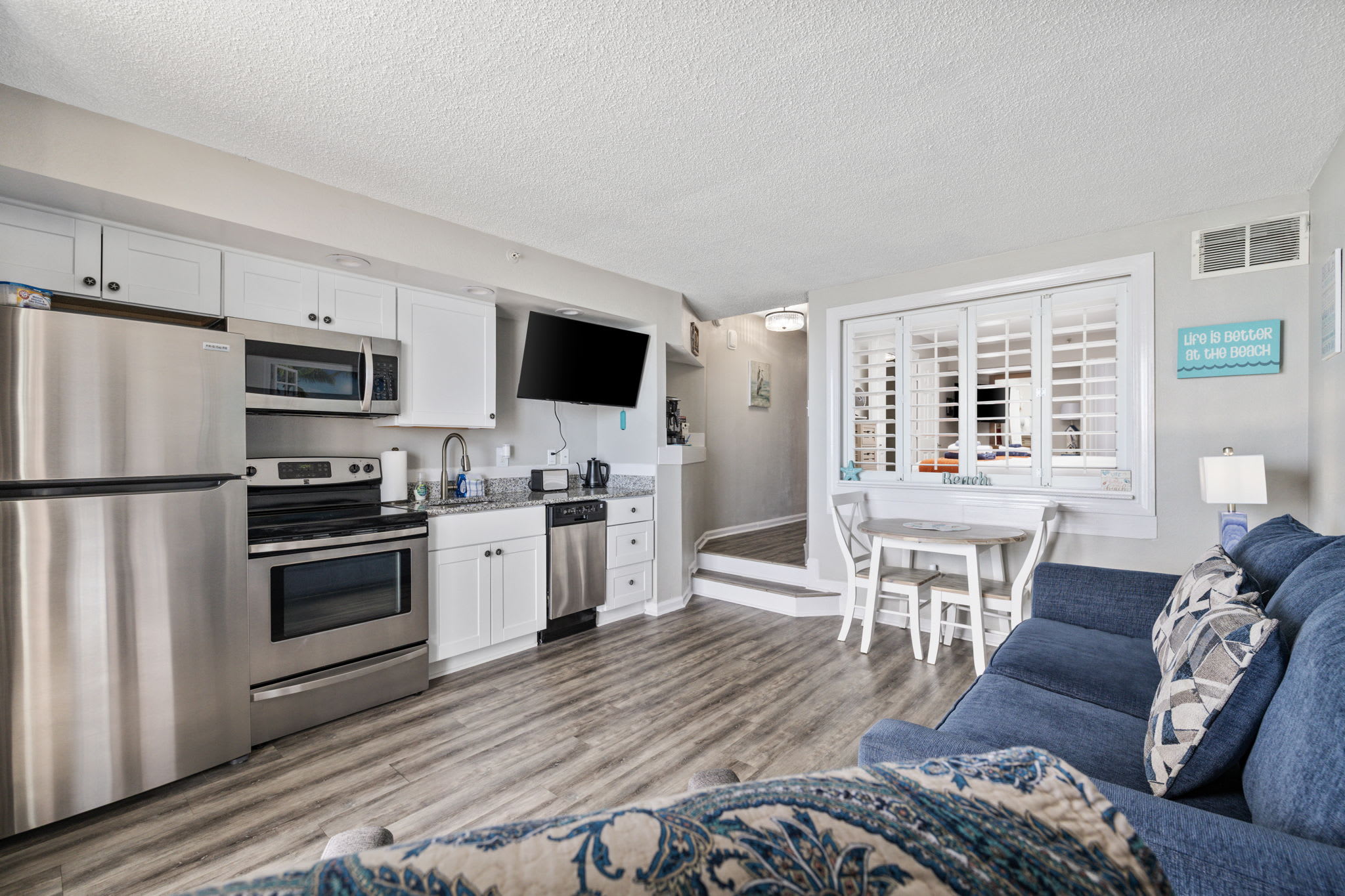 Bright, airy living space—relax, recharge, and enjoy your vacation moments.