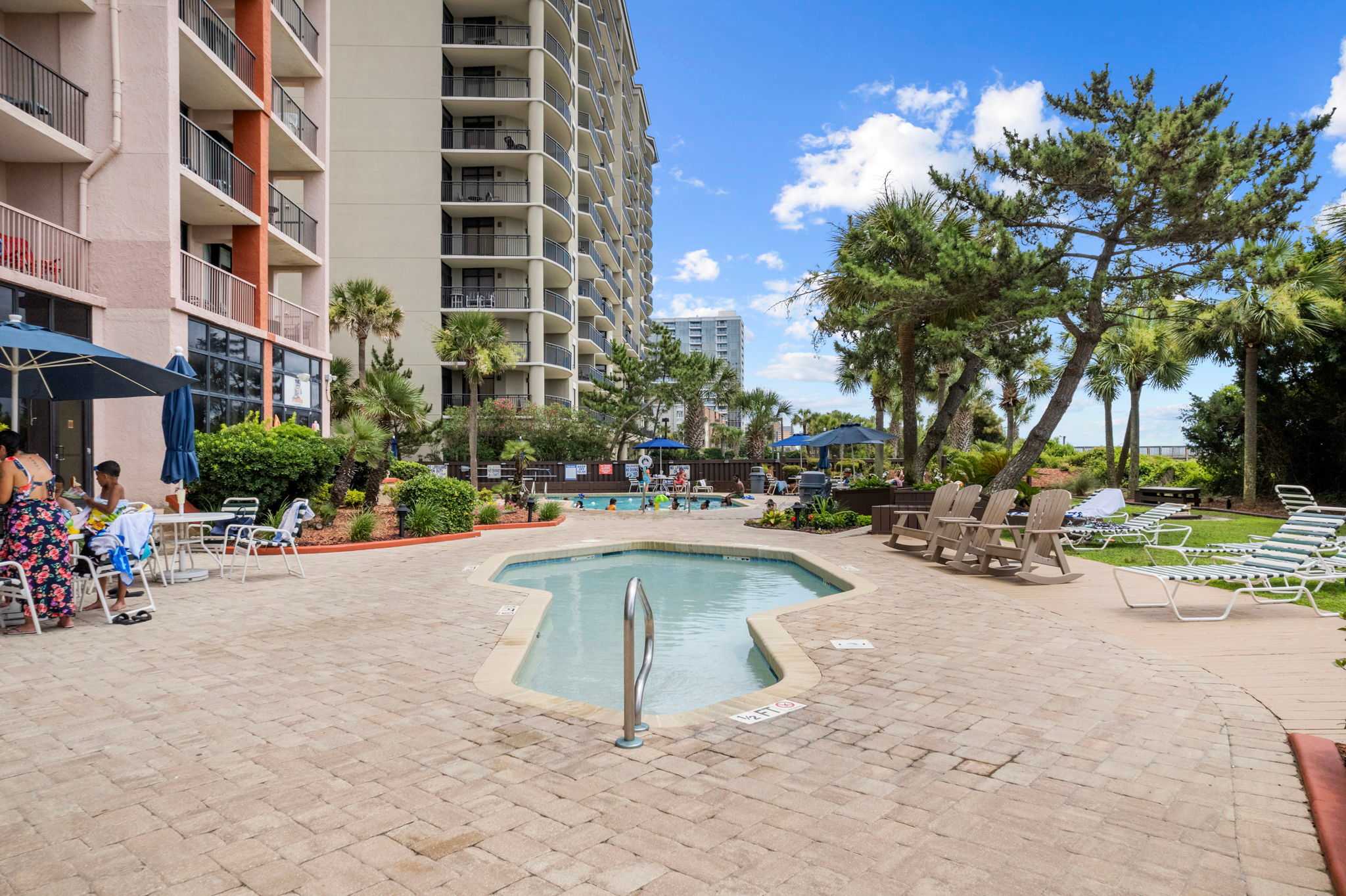 Soak up the sun, one splash at a time in our outdoor pools.
