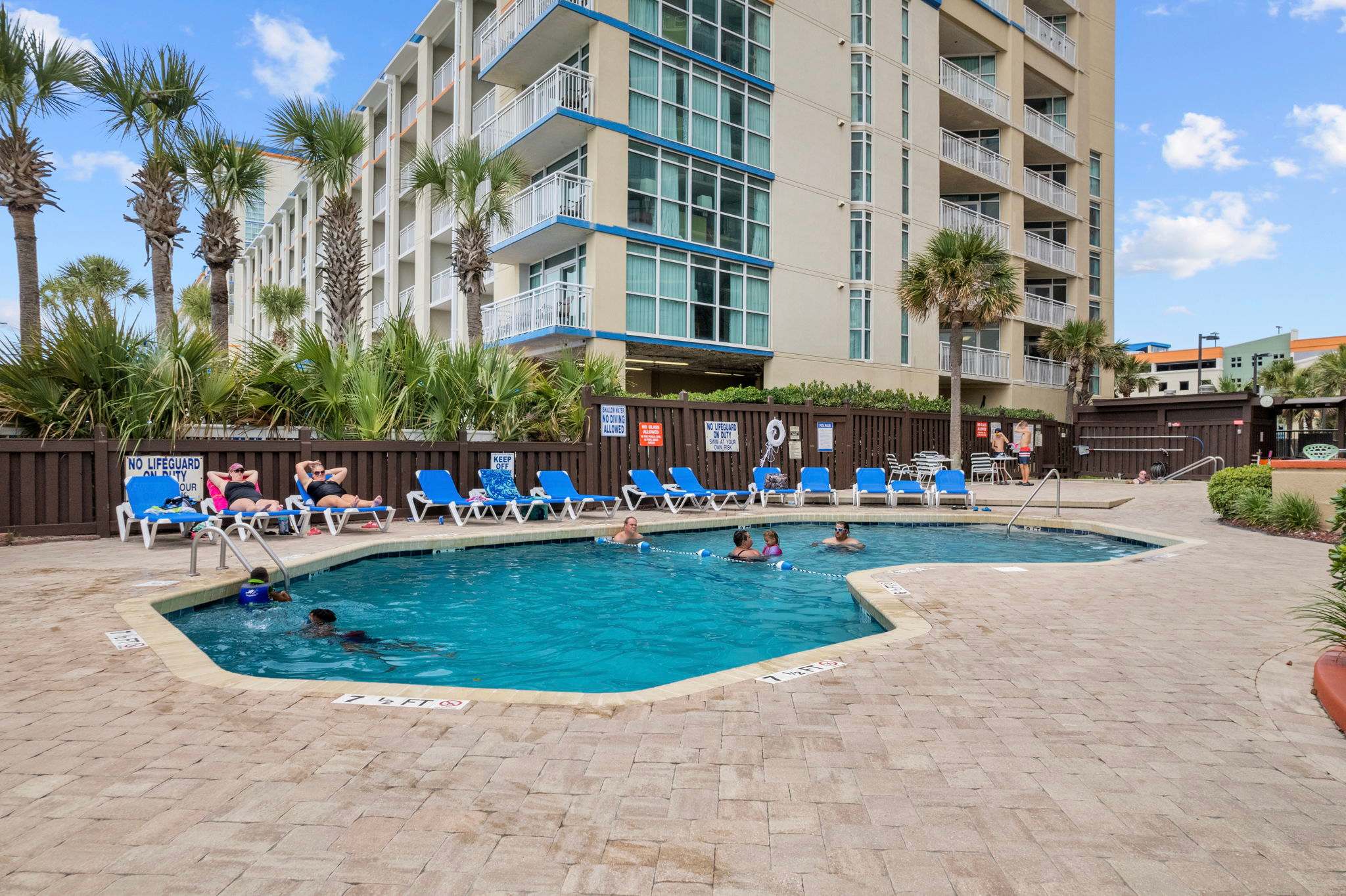 Soak up the sun, one splash at a time in our outdoor pools.