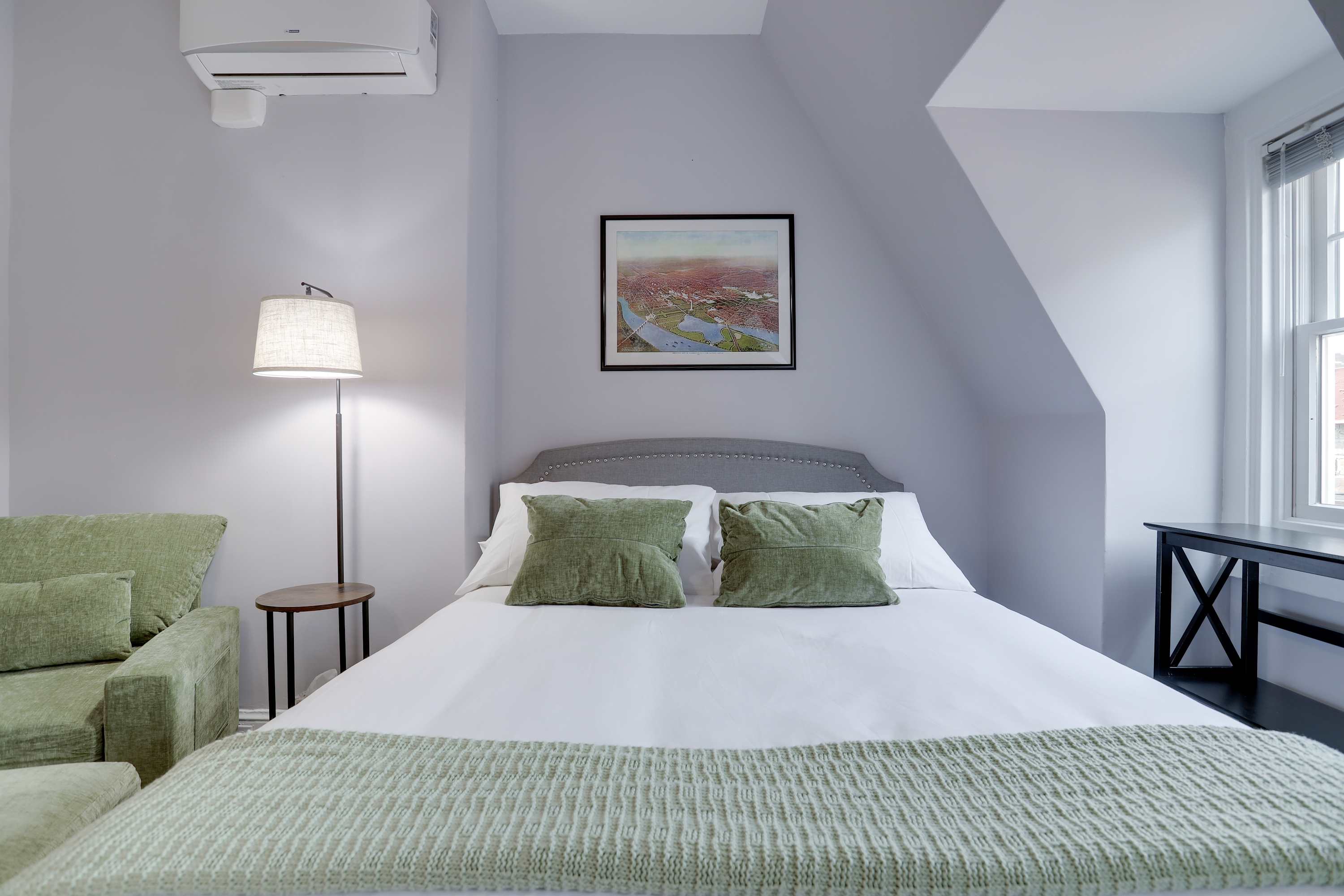 Sojourn Studio | Convenient and Walkable in Dupont — District of Columbia, DC — vacation rental