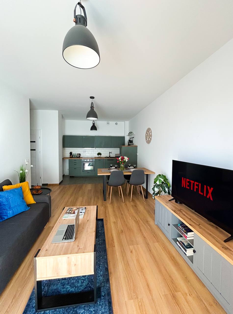 Lumina stylish 3-room apart near Atlas Arena