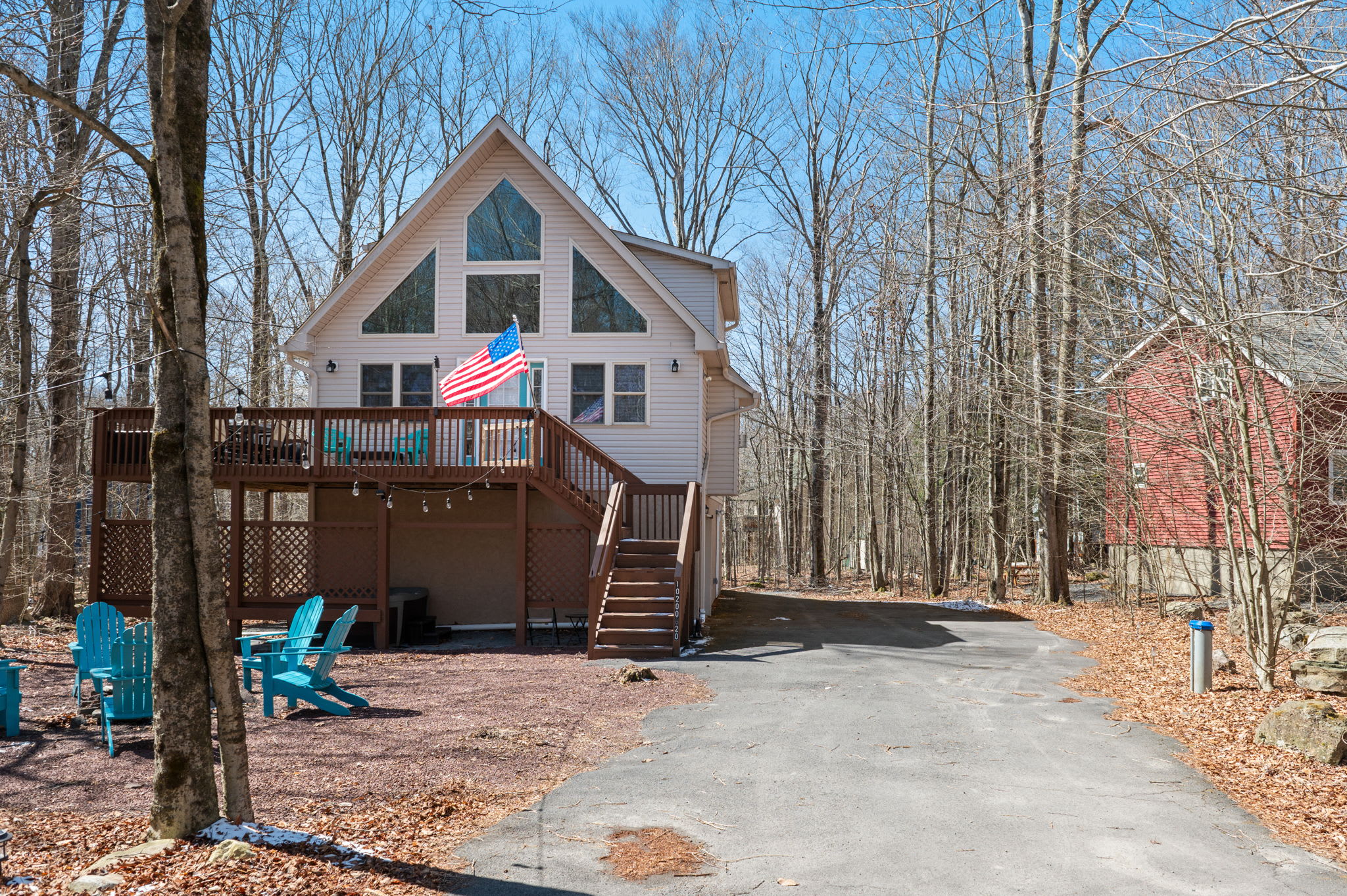 Arrive to your own private getaway surrounded by tall trees and fresh air.