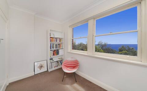 Ocean views, Light-filled Bondi Beach Apartment
