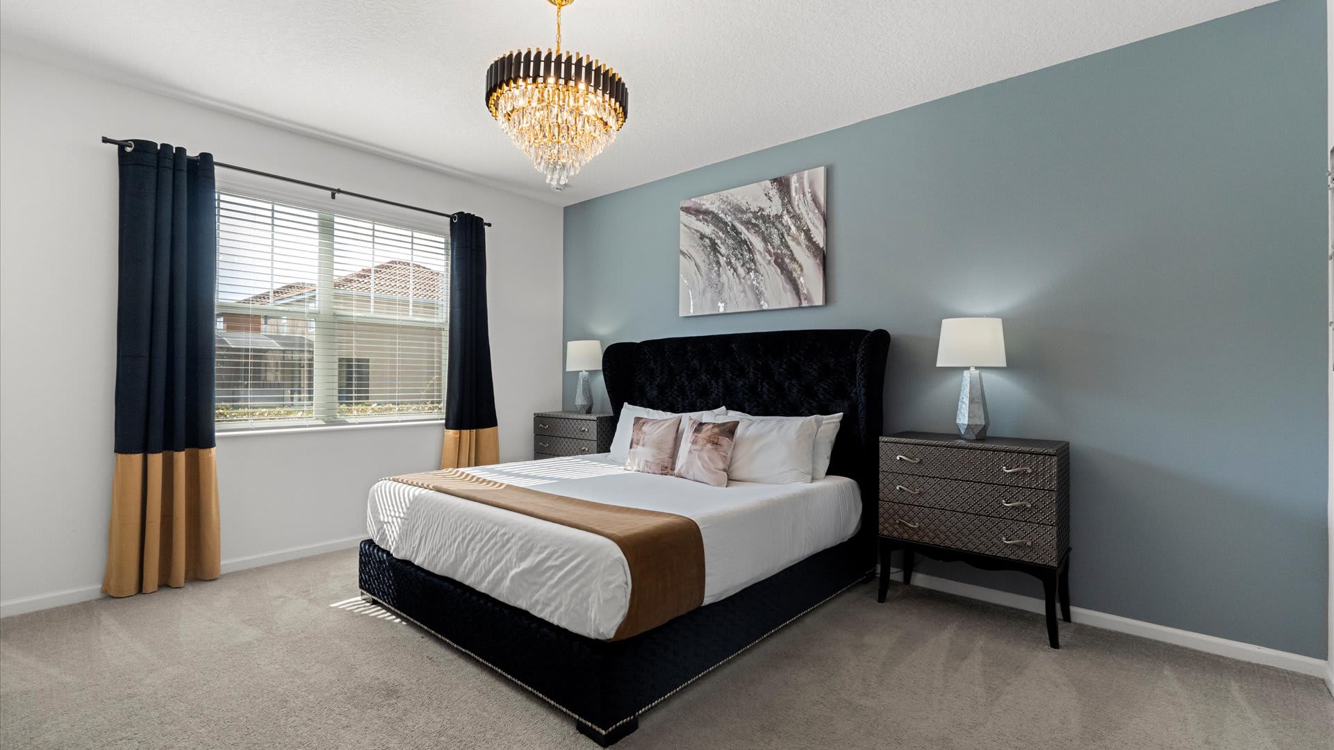 Large Spacious Bedroom with Luxury Ensuite