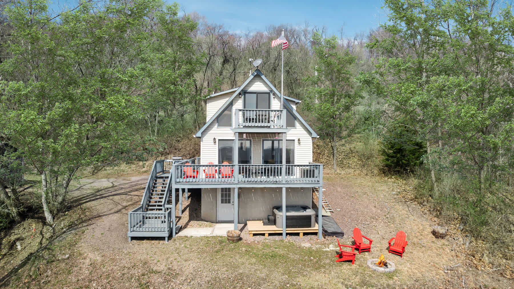 Bluebird Hill Chalet
