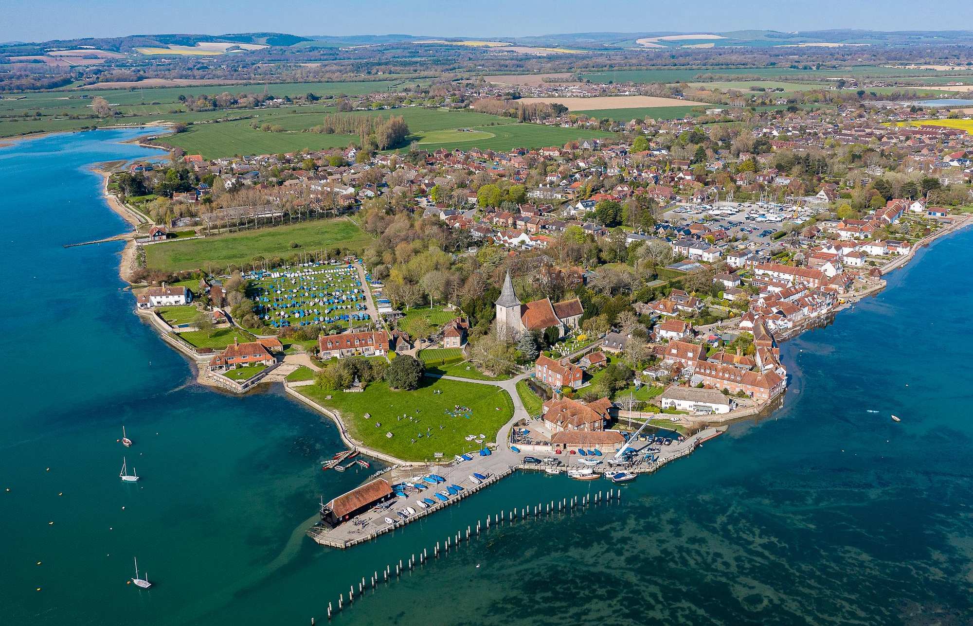 The quay village of Bosham, popular with sailing, is 10-15 minutes drive away.
