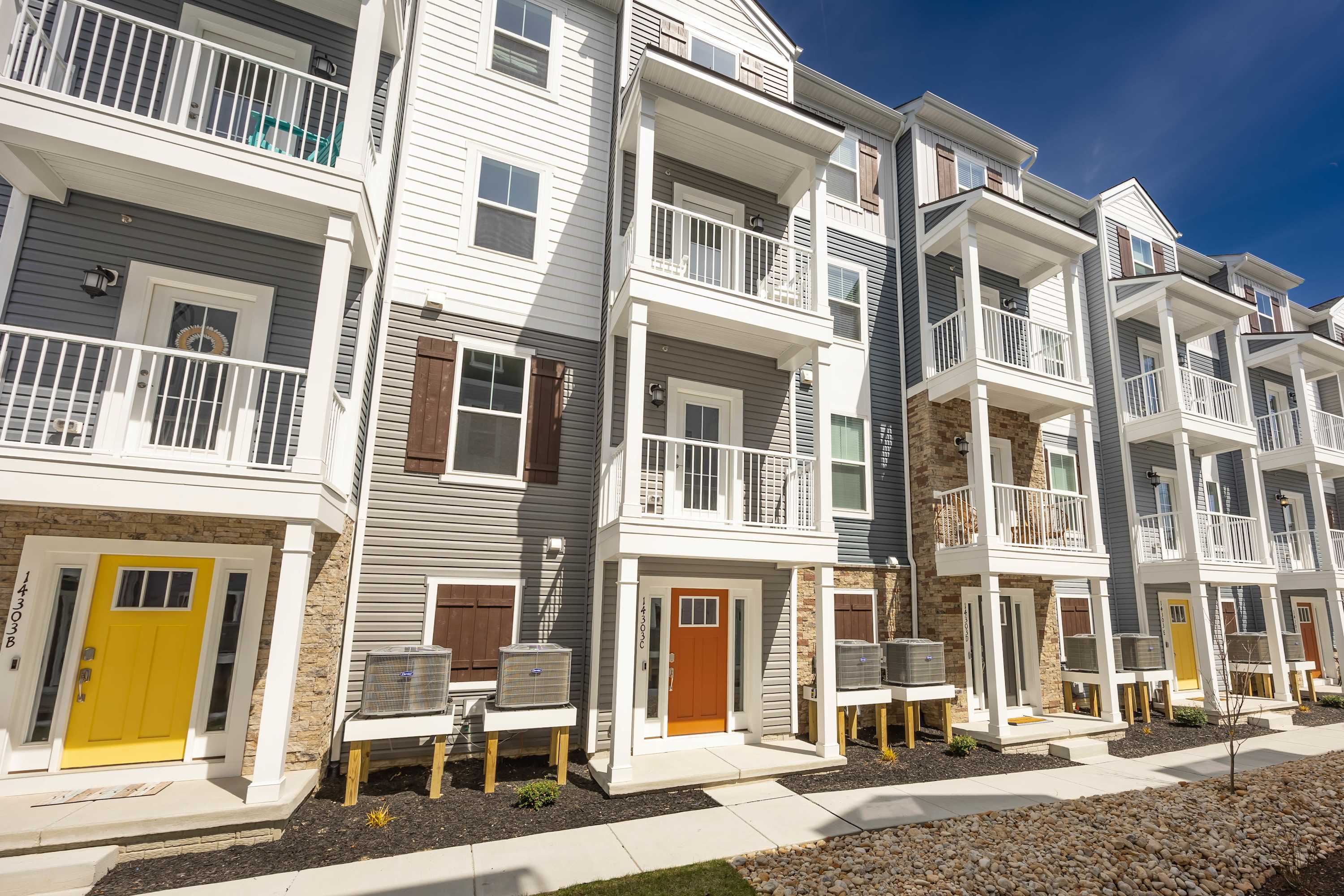 143rd St. Large upscale Townhouse -Sleeps 8 / Pool — Ocean City, MD — vacation rental