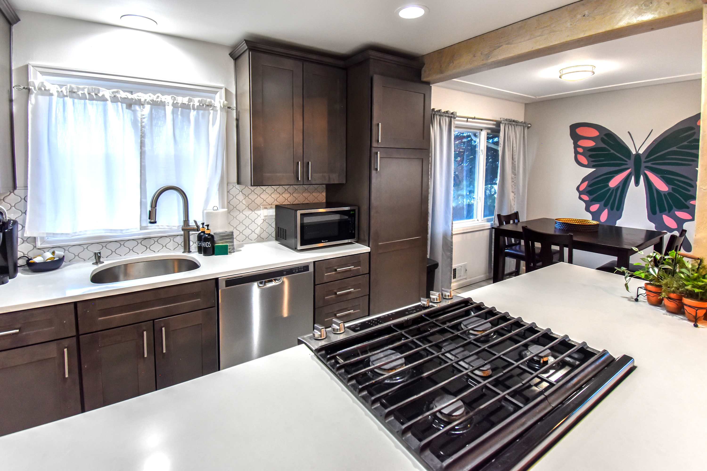 Enchanting Upper Unit with Whimsical Details 2