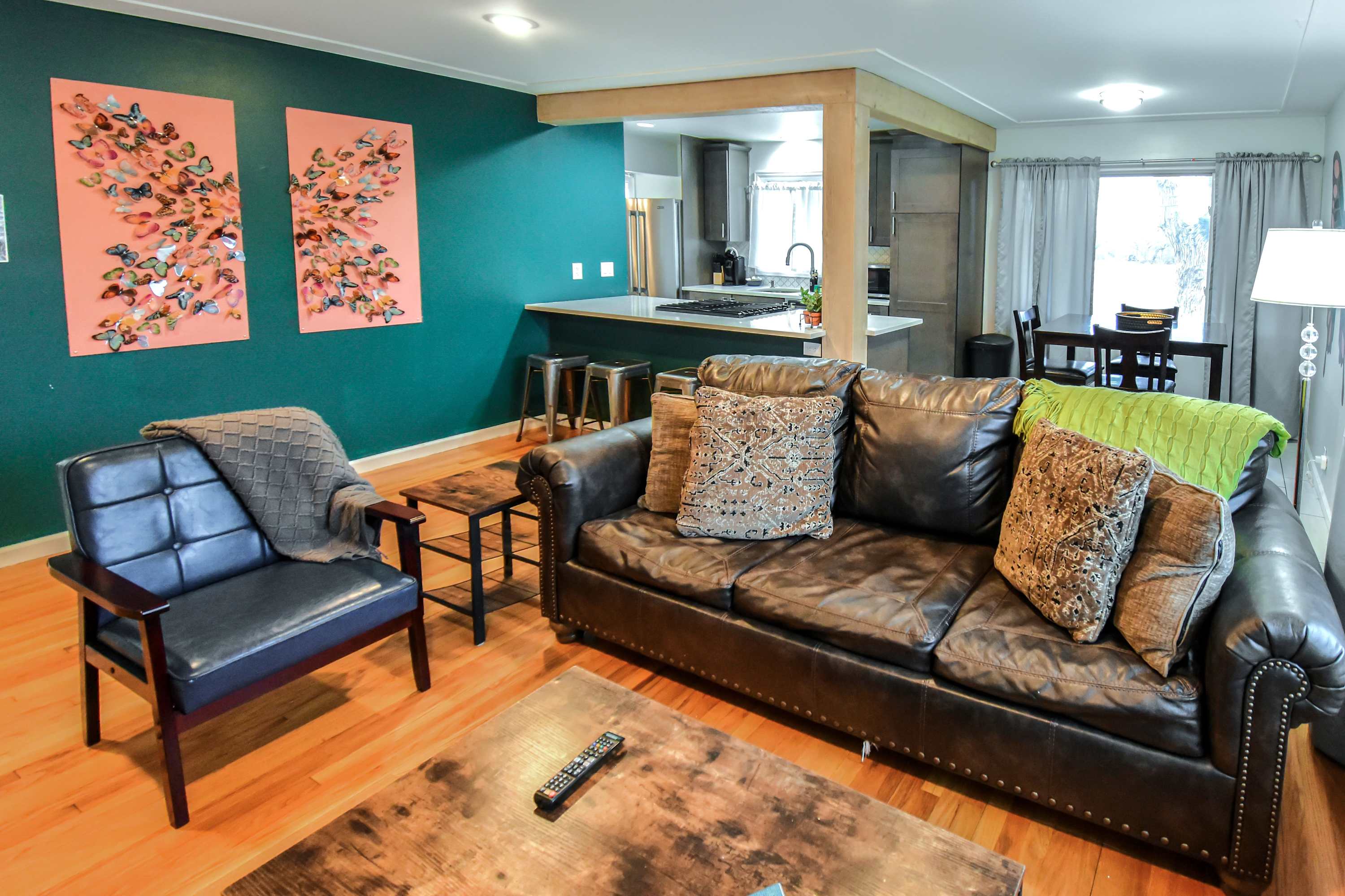 Enchanting Upper Unit with Whimsical Details