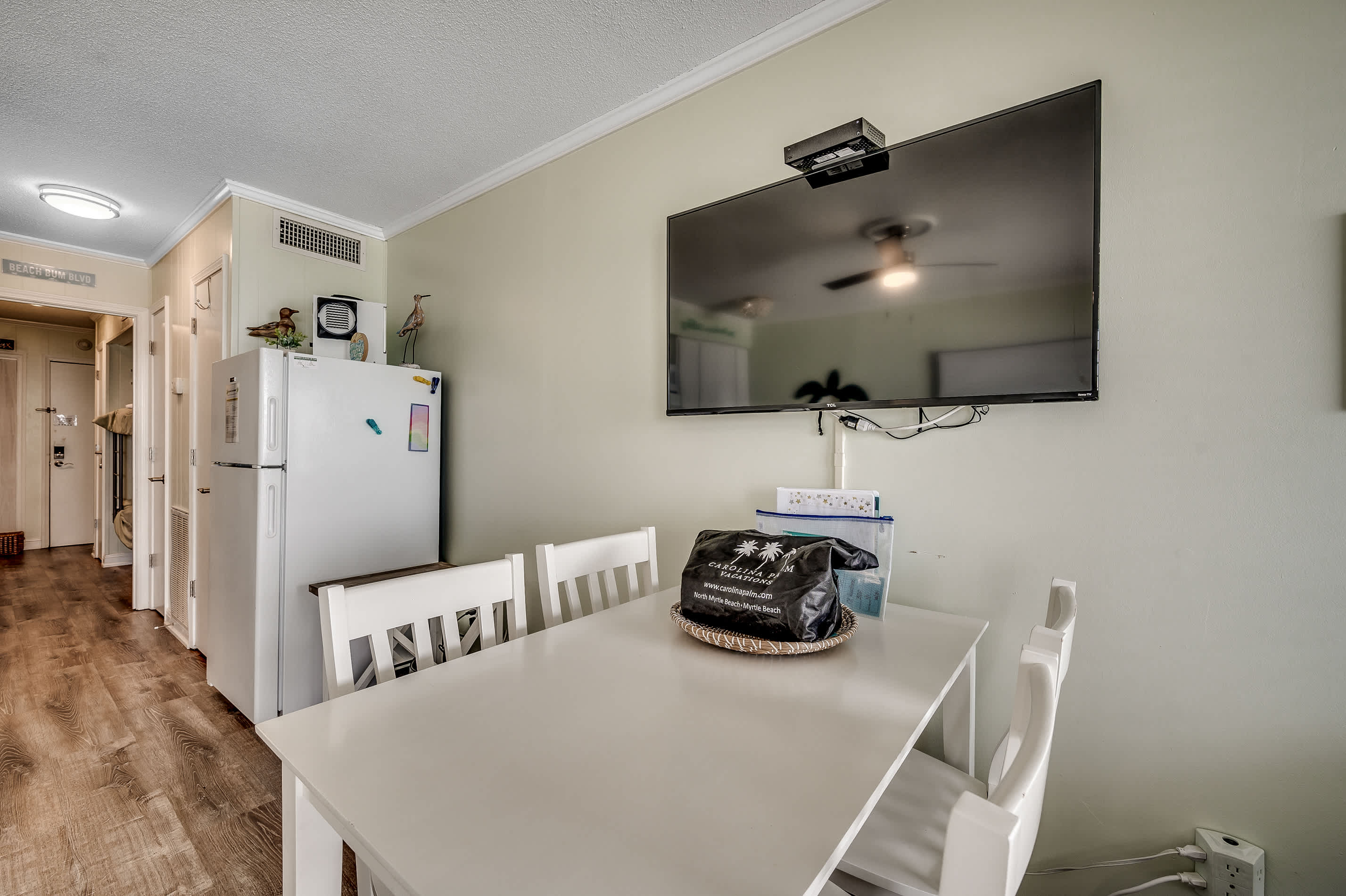 Drifty Daze Oceanfront Suite w Pool