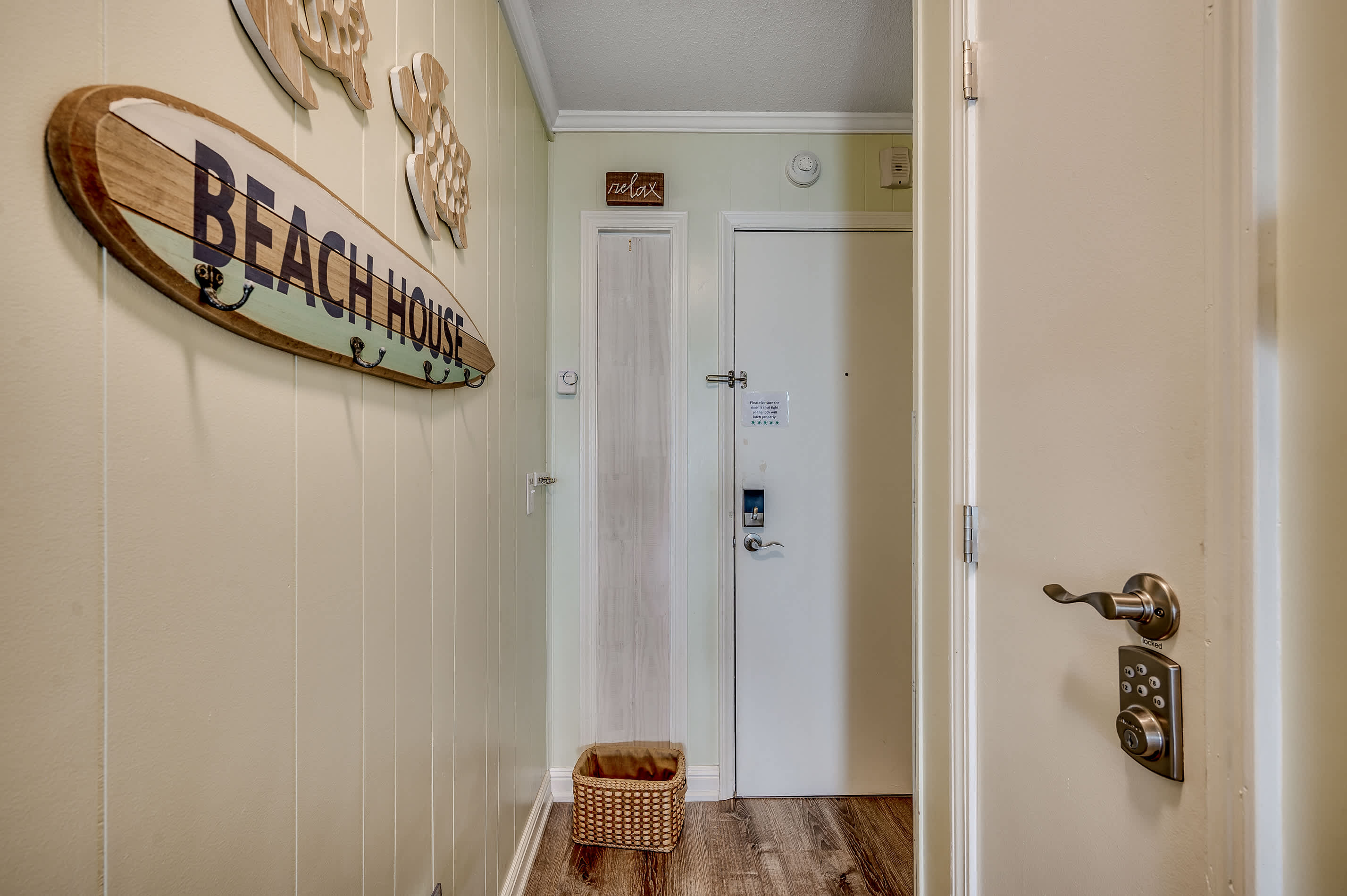 Drifty Daze Oceanfront Suite w Pool