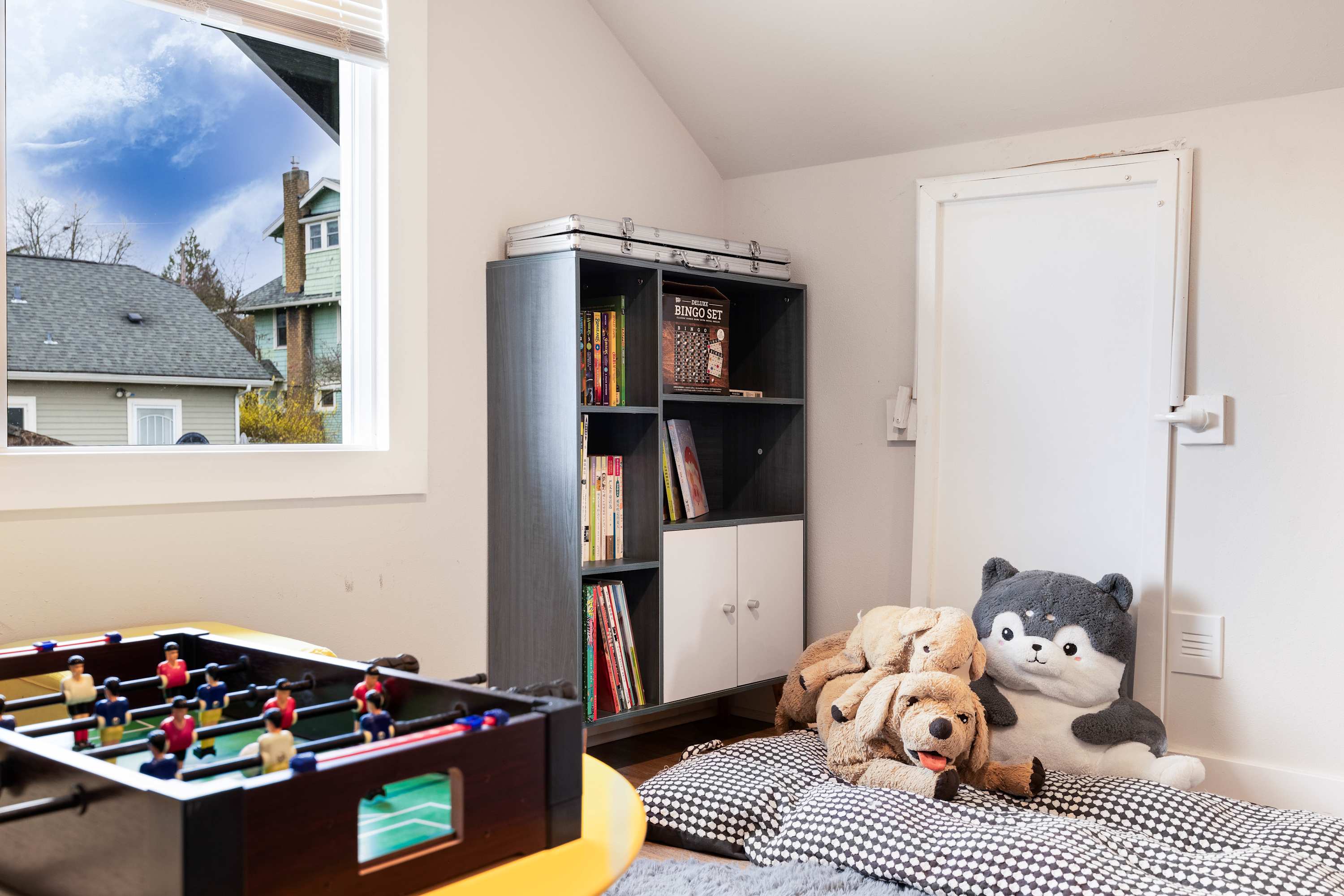 Sunny 3BR Home Near UW & Children Hospital, Gym