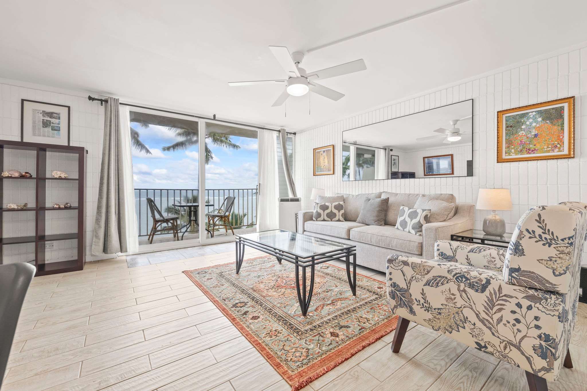 Amazing 7th floor Beachfront Condo w/AC — Hauula, HI — vacation rental