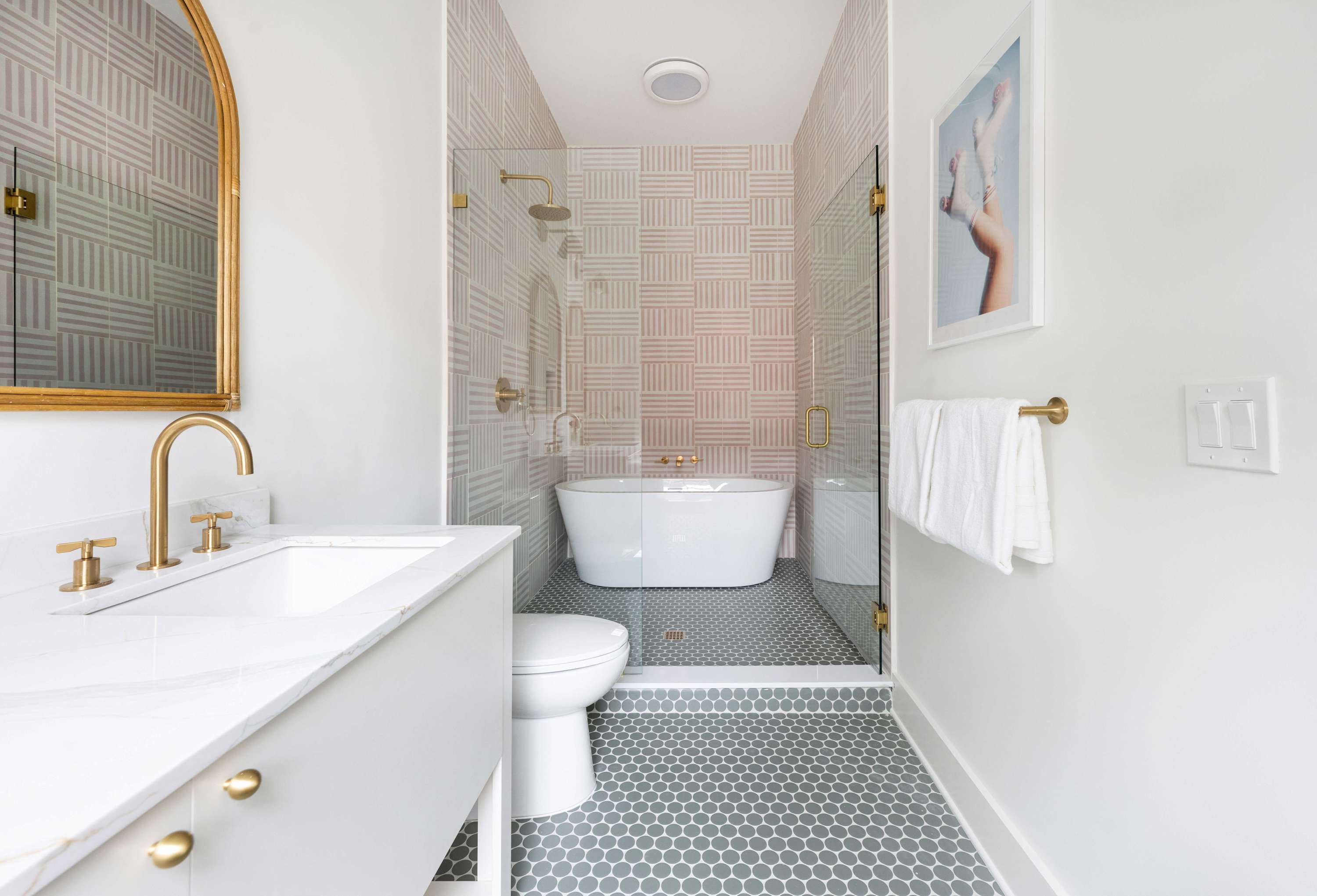 Bathroom #3: Deep Soaking Tub