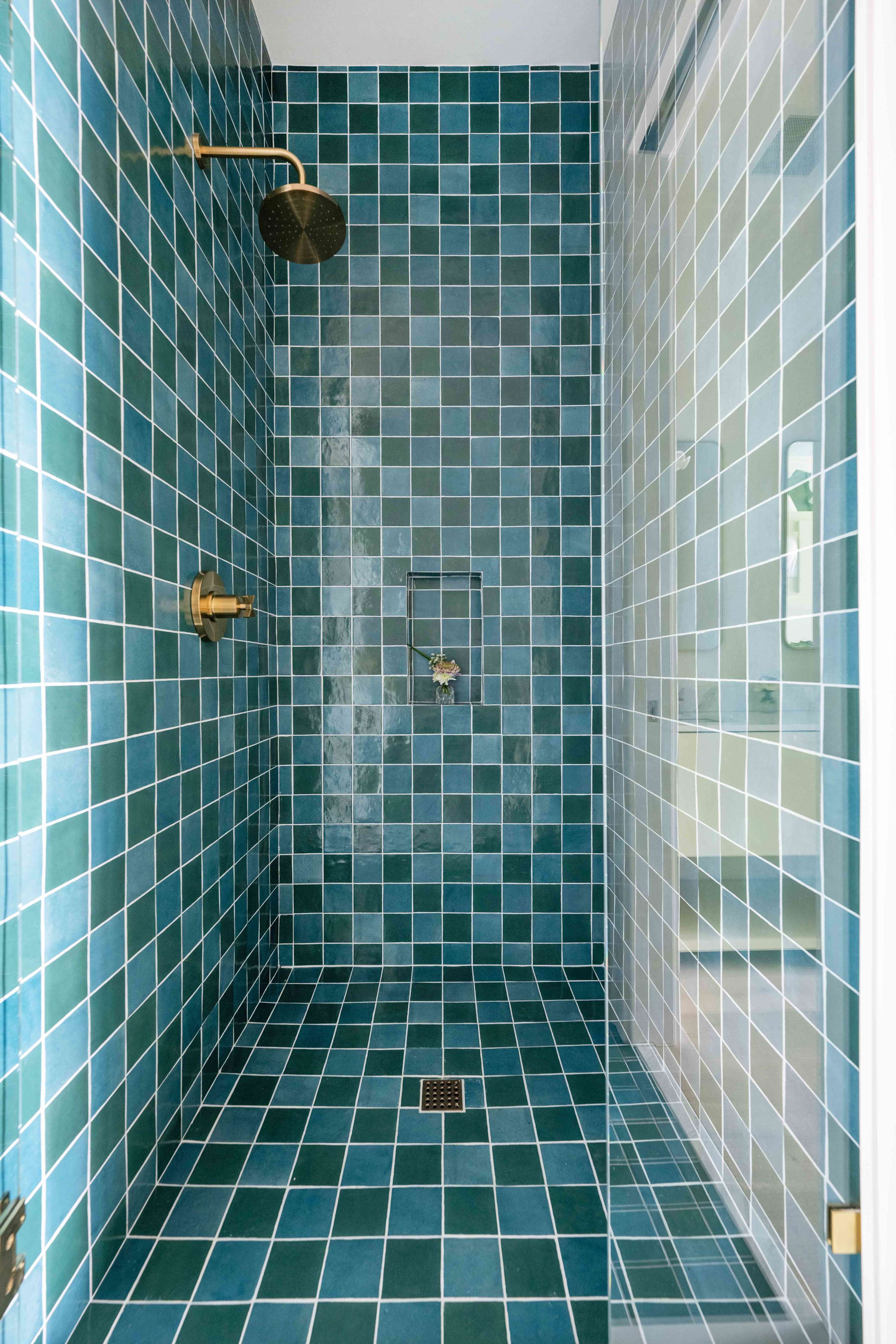 Bathroom #4: Walk-in Shower 