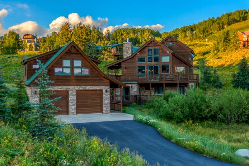 Treasury House, hot tub, sauna, pet ok, walk to the slopes! — Mt. Crested Butte, CO — vacation rental