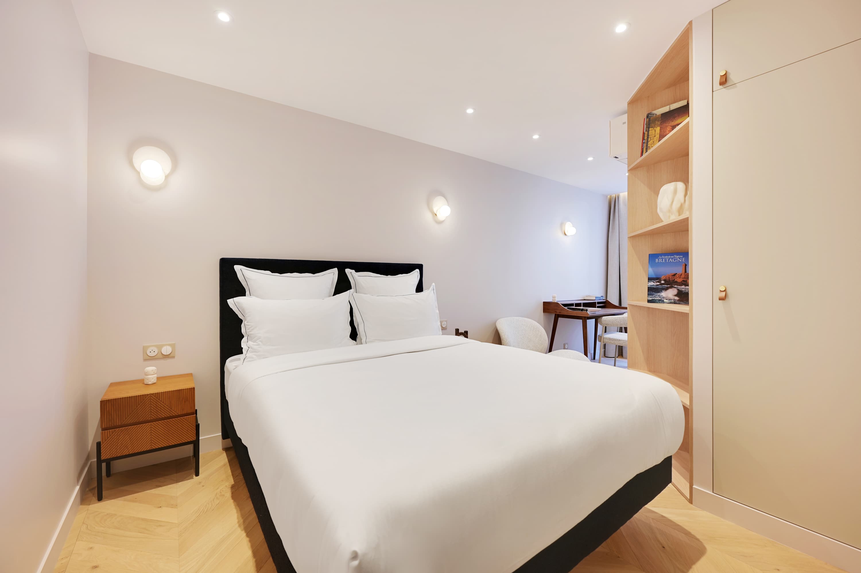 Madeleine Opéra - Fabulous Two Bedroom in Paris — Paris, Île-de-France — vacation rental