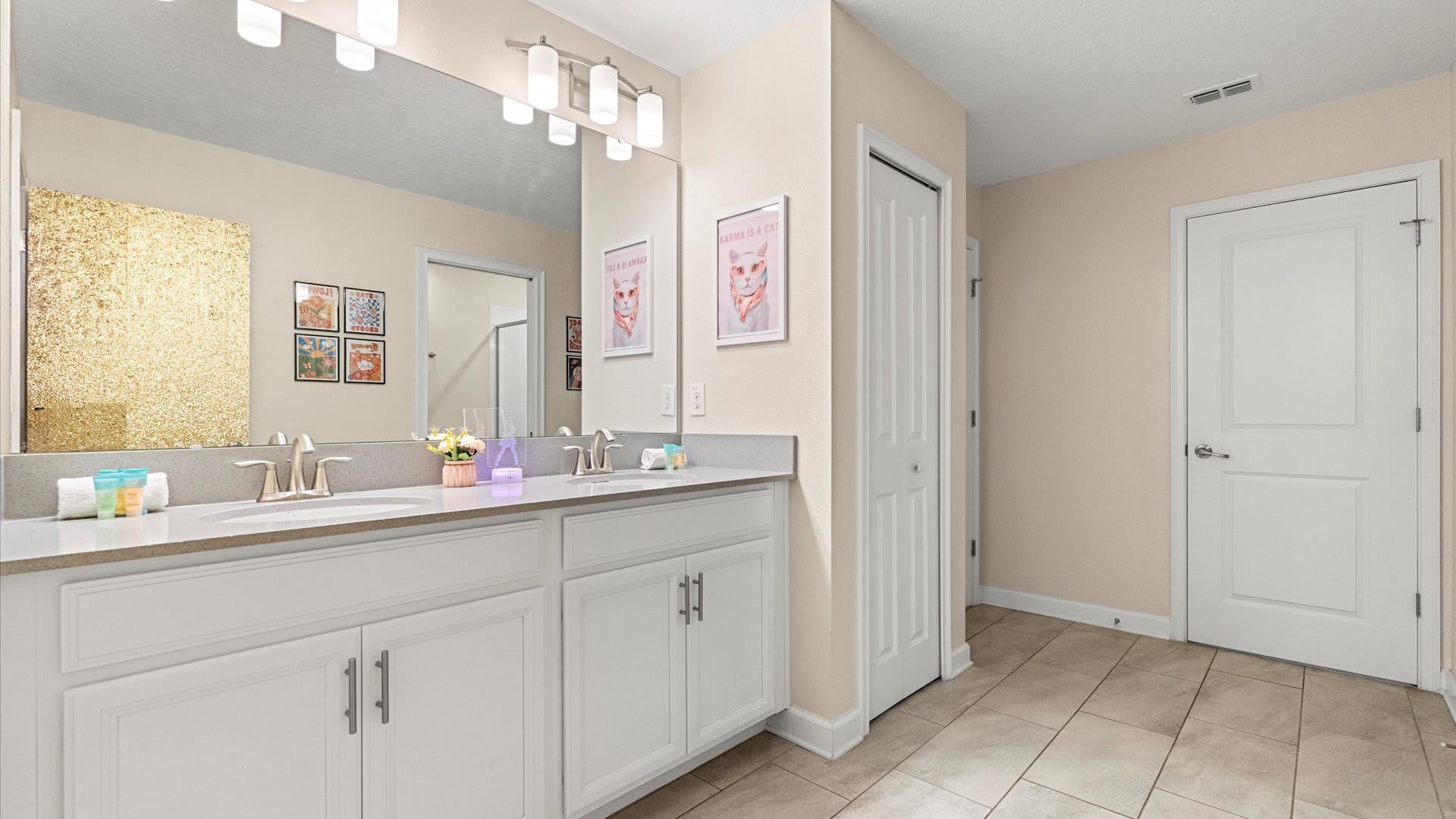 Spacious bathroom with double vanity 