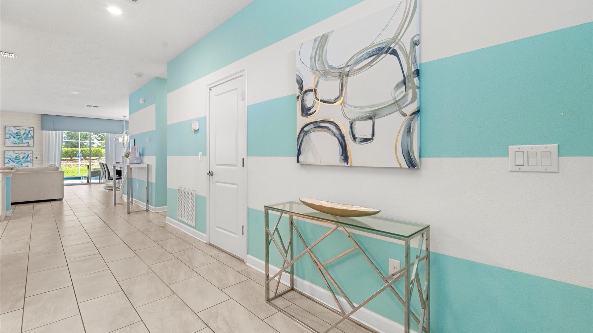 Interior hallway decor 