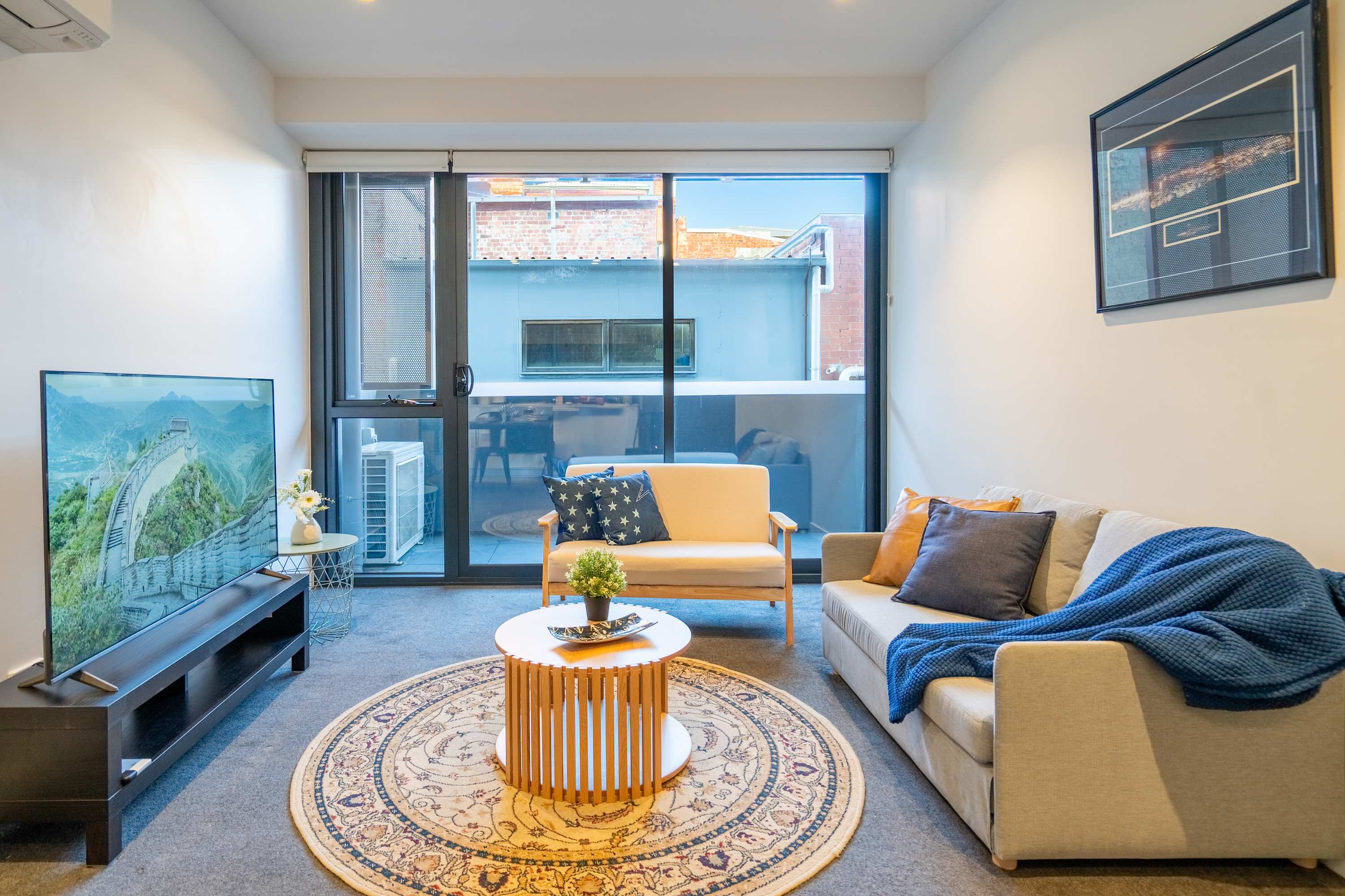 Modern 1BR Apt Near Swinburne & Glenferrie Rd