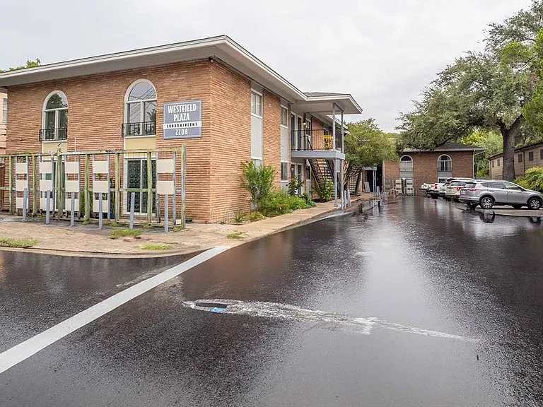 Downtown Austin Condo, Pool  | Tarrytown Comfort