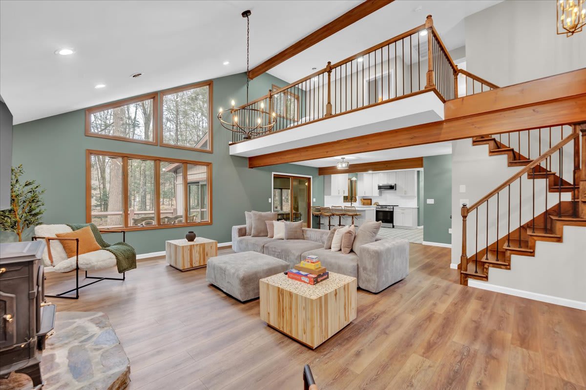 Riverside Escape | FirePit | Wrap around Patio 