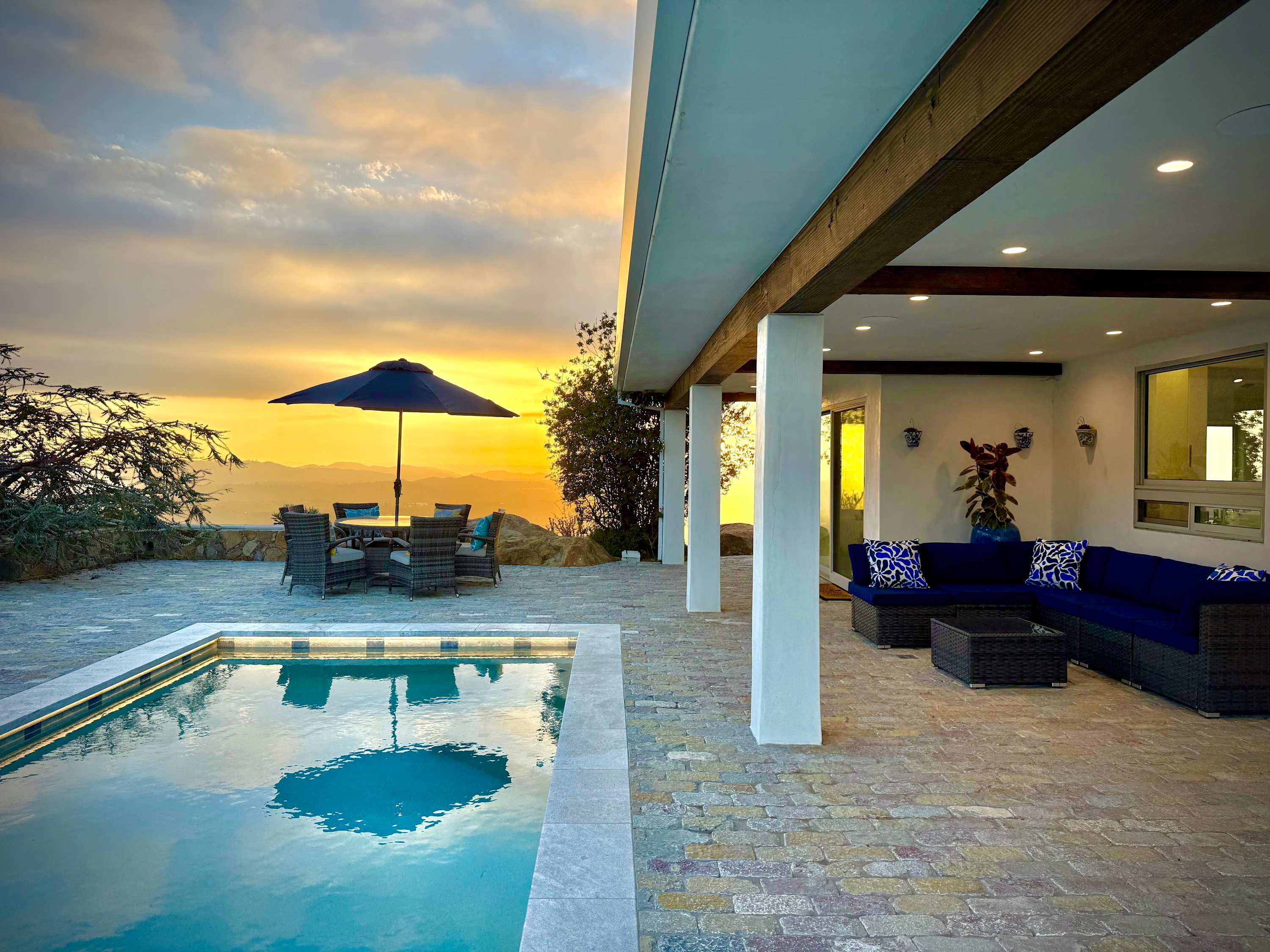Luxe Private Hilltop Escape | Pool & Spa 360-views - Photo 4