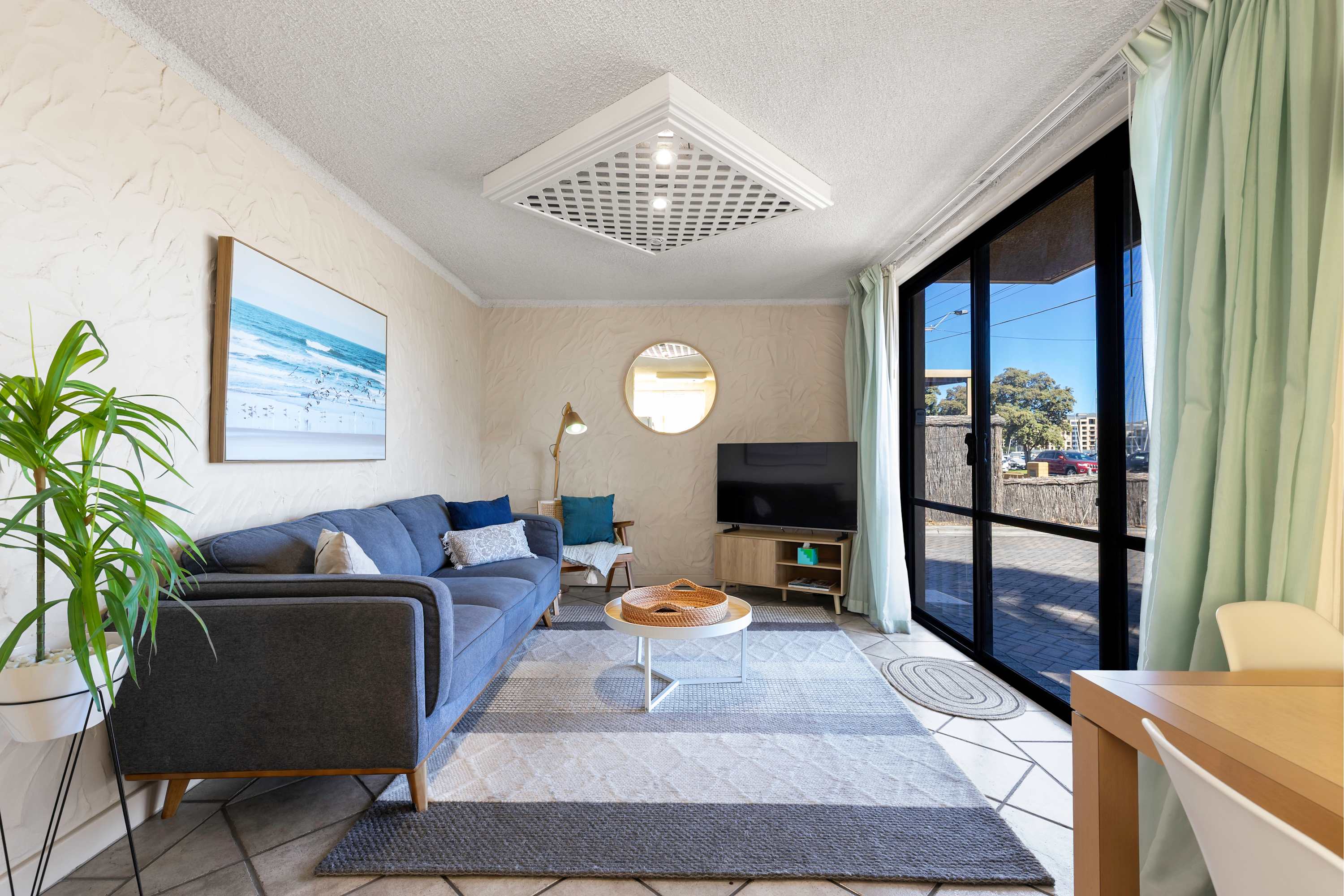 Riverside Courtyard Glenelg North | Pets Welcome — Glenelg North, SA — vacation rental