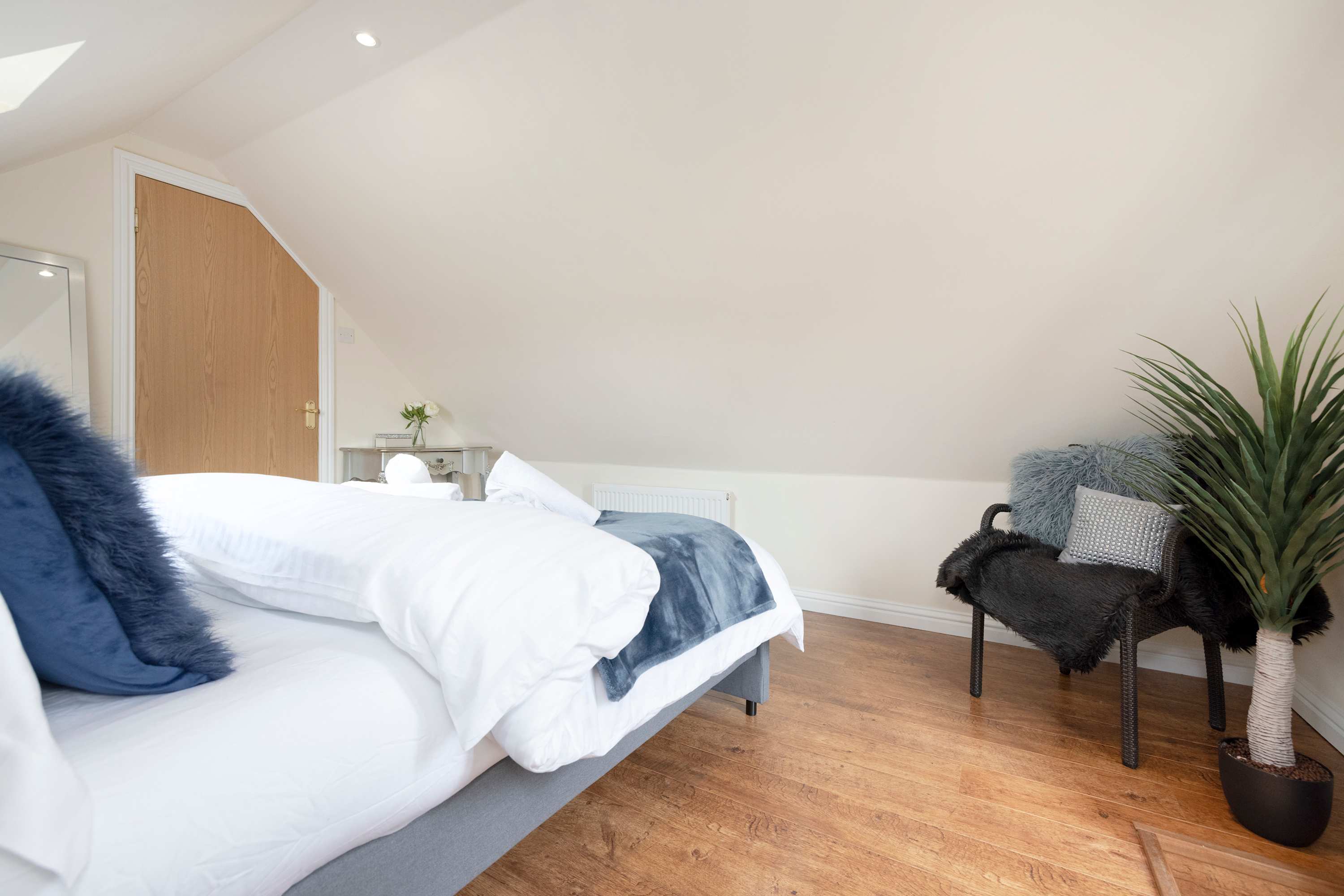 Cottage Bedroom 
