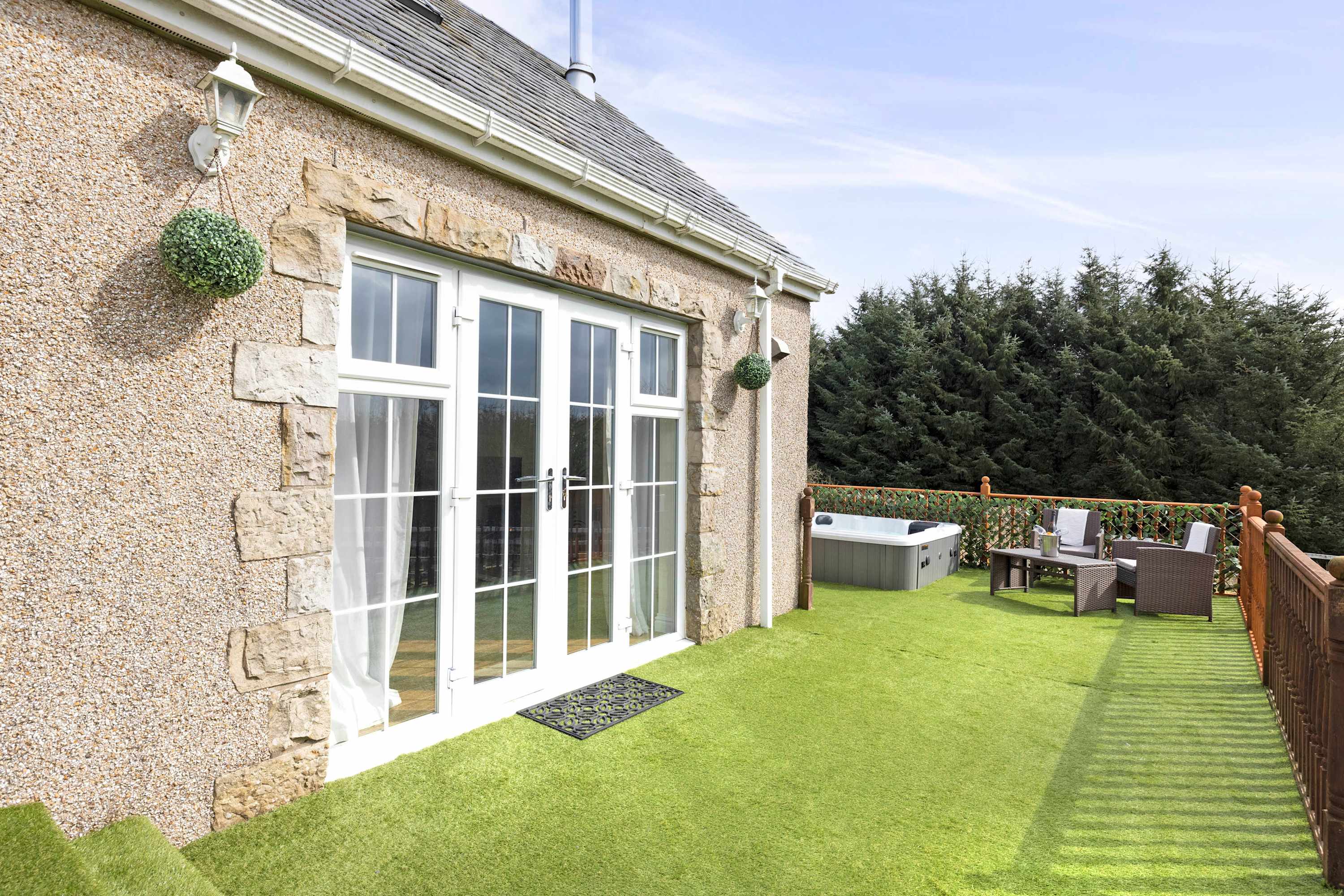 Cottage Outdoor Space