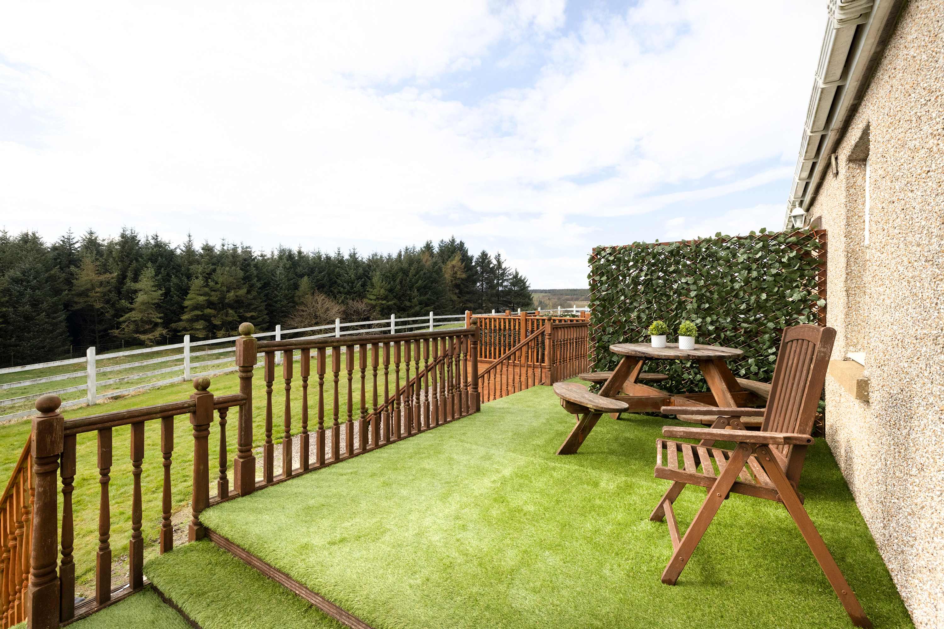 Cottage Outdoor Space