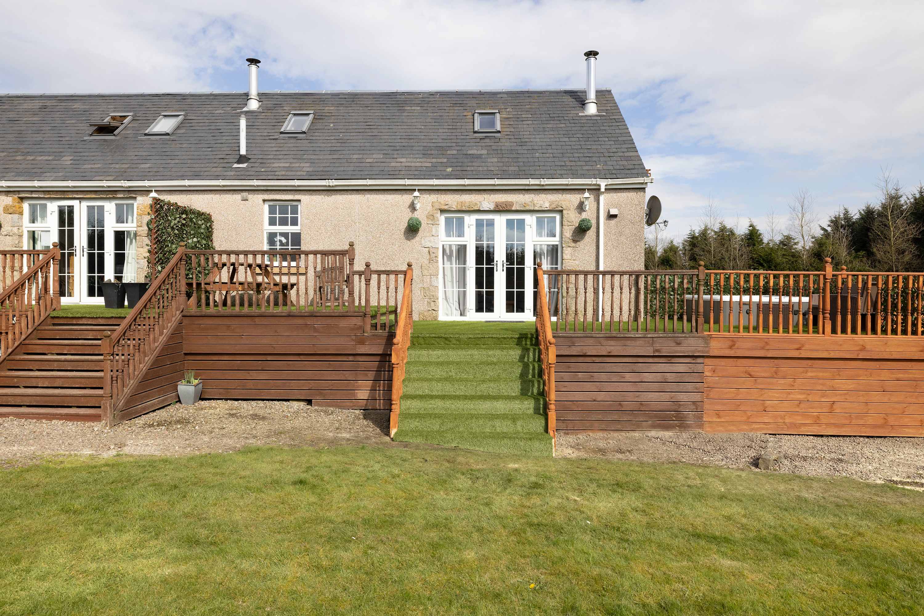 Cottage Outdoor Space