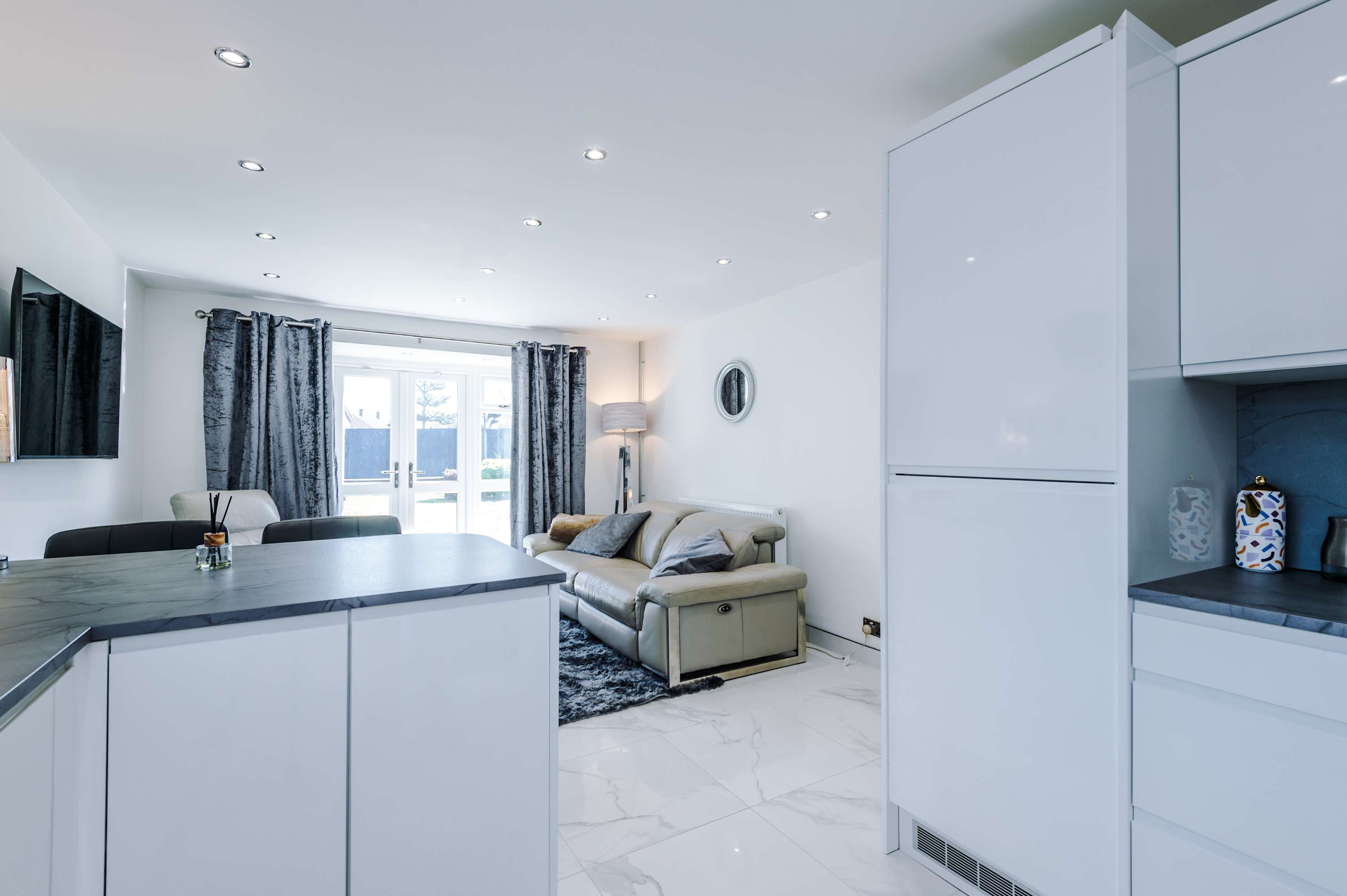 View Cosy 1BR Apt in Manchester with Free Parking in Cross Street M45 7RA Cosy 1BR Apt in Manchester with Free Parking in Cross Street M45 7RA - Property image 5 - VivreStays