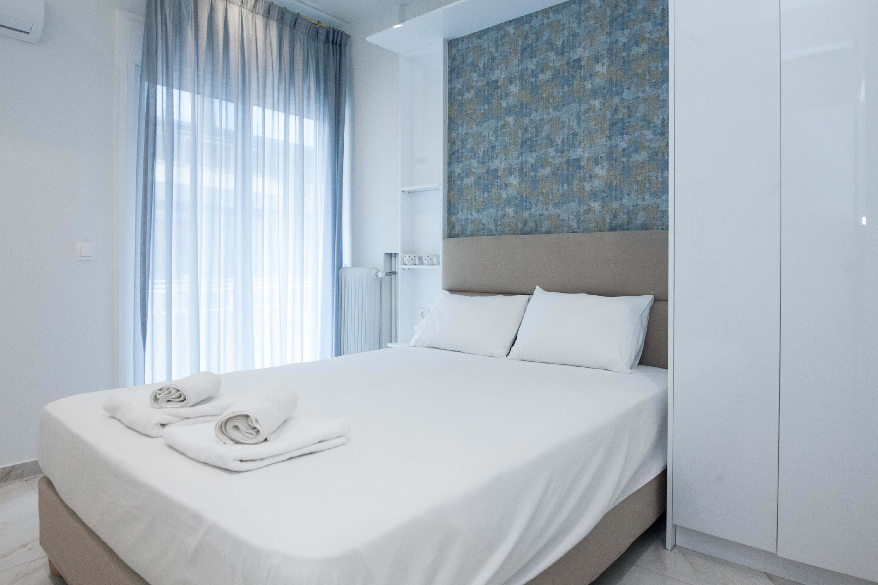 Pagrati Premium Living 2 Bd House with Balcony in Athens — photo 2
