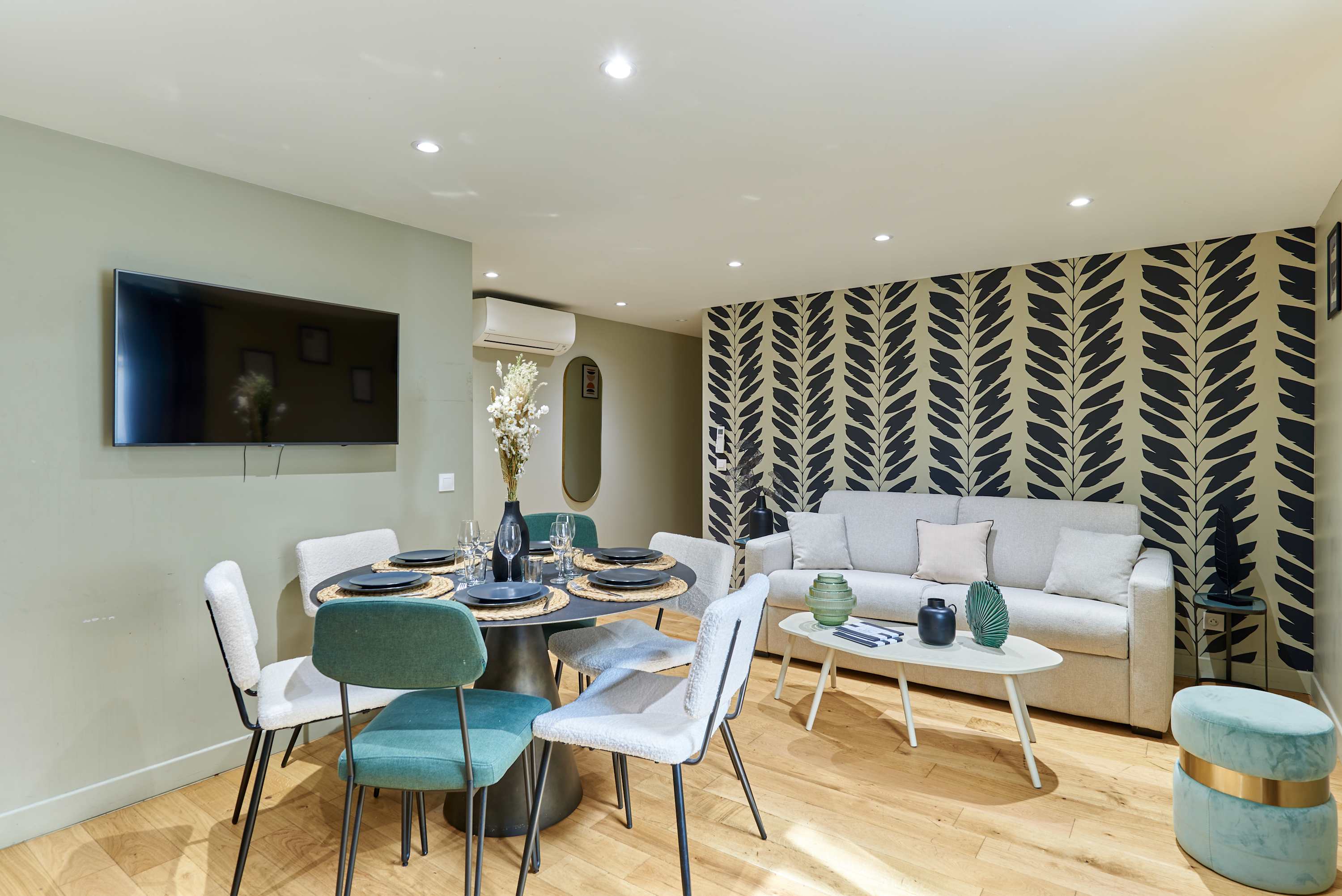 Charming Apartment 2 bedrooms Center of Paris — Paris, Île-de-France — vacation rental
