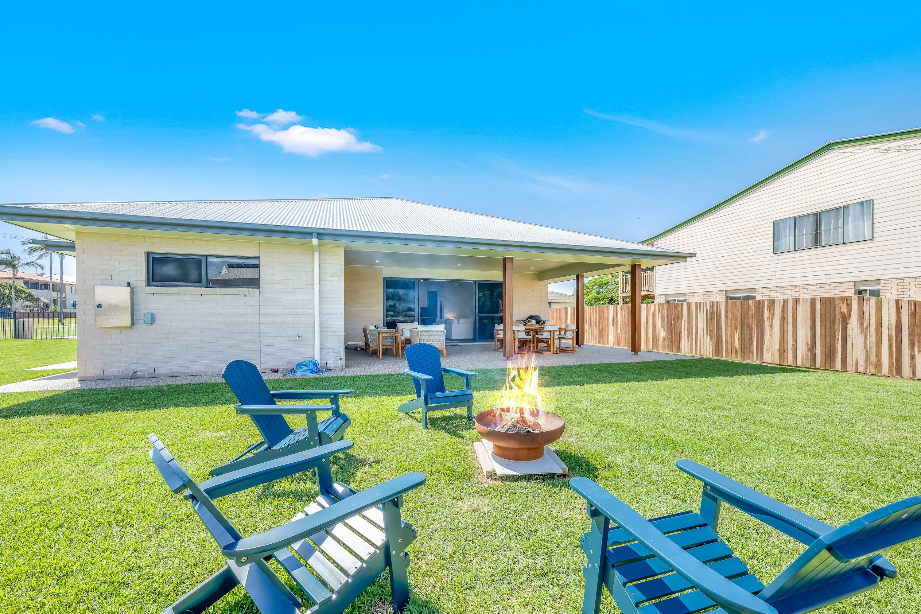 Burnett Heads Beach Family Escape — Burnett Heads, QLD — vacation rental