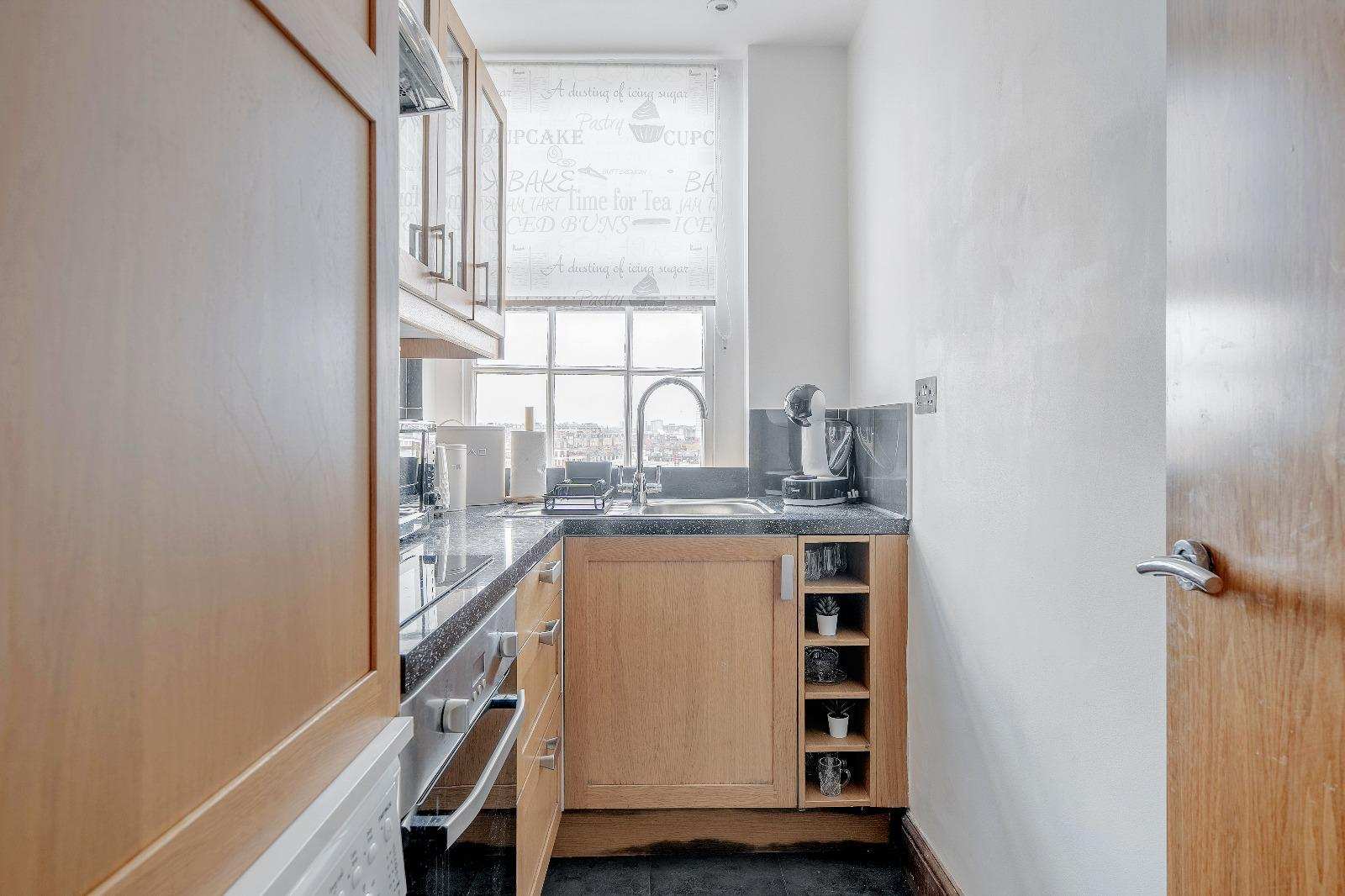 View Fantastic 1 Bedroom Apartment Just Off Marble Arch in Edgware Road 140 W2 2RD Fantastic 1 Bedroom Apartment Just Off Marble Arch in Edgware Road 140 W2 2RD - Property image 12 - VivreStays