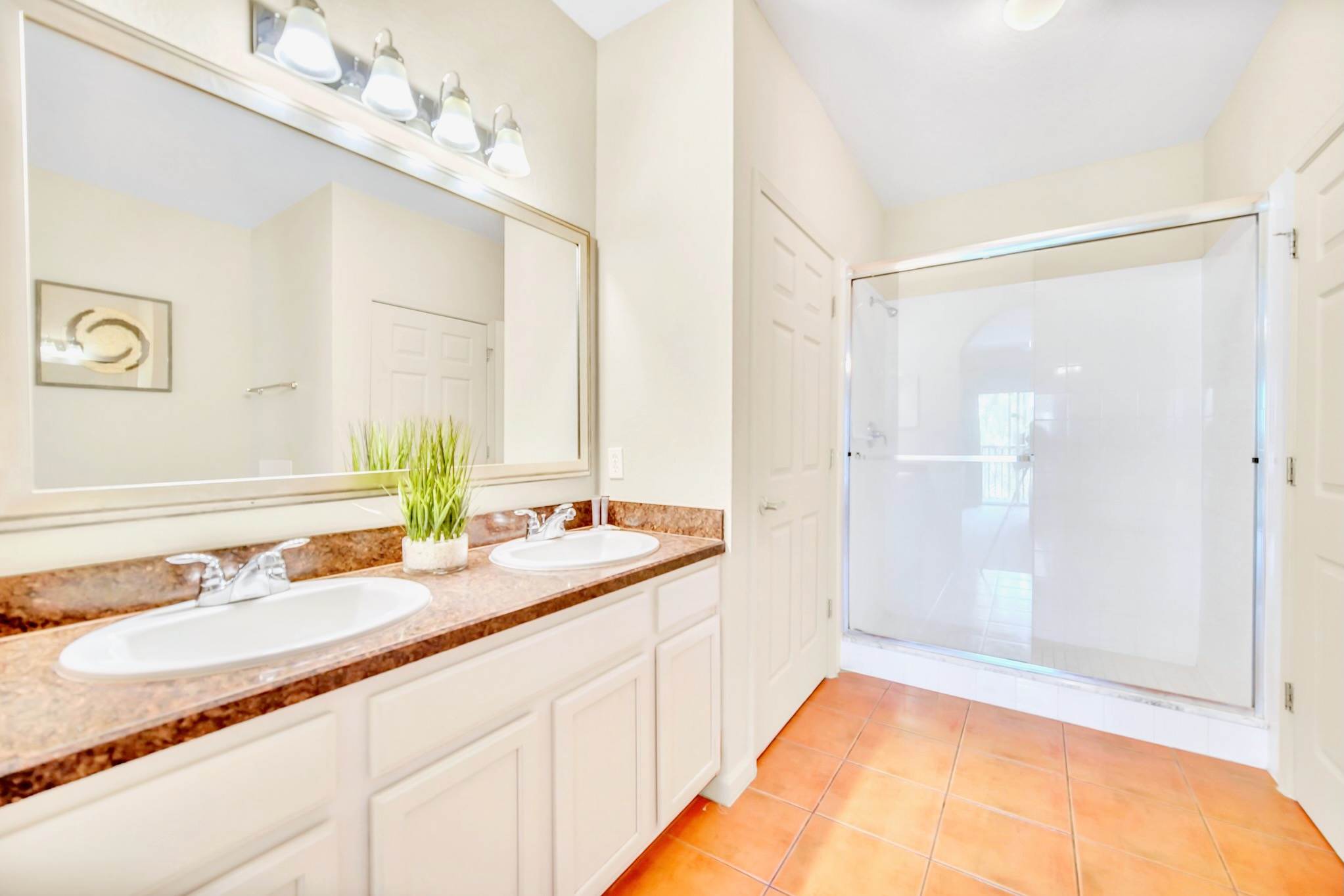 King en-suite with double vanity