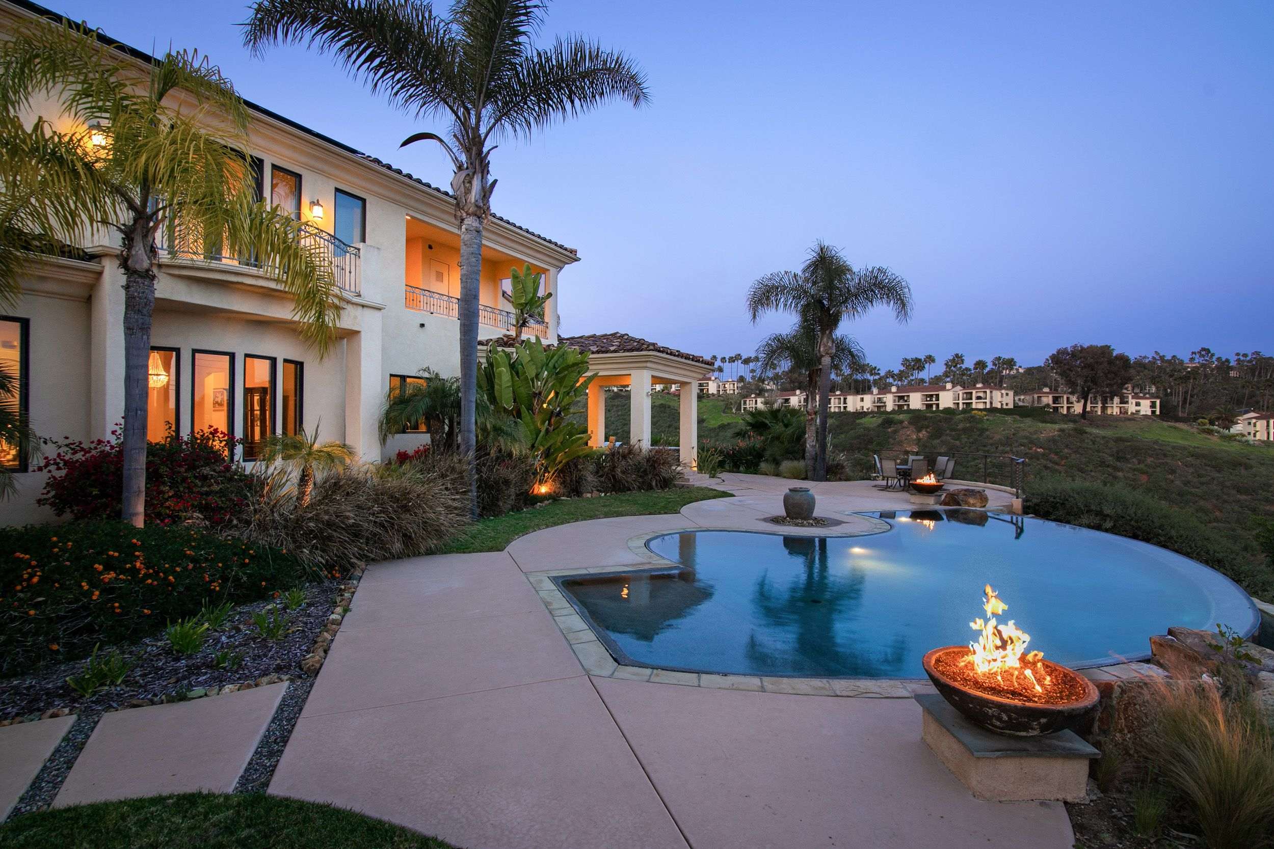 7BR Carlsbad Estate with Pool, Firepit & Views — Carlsbad, CA — vacation rental