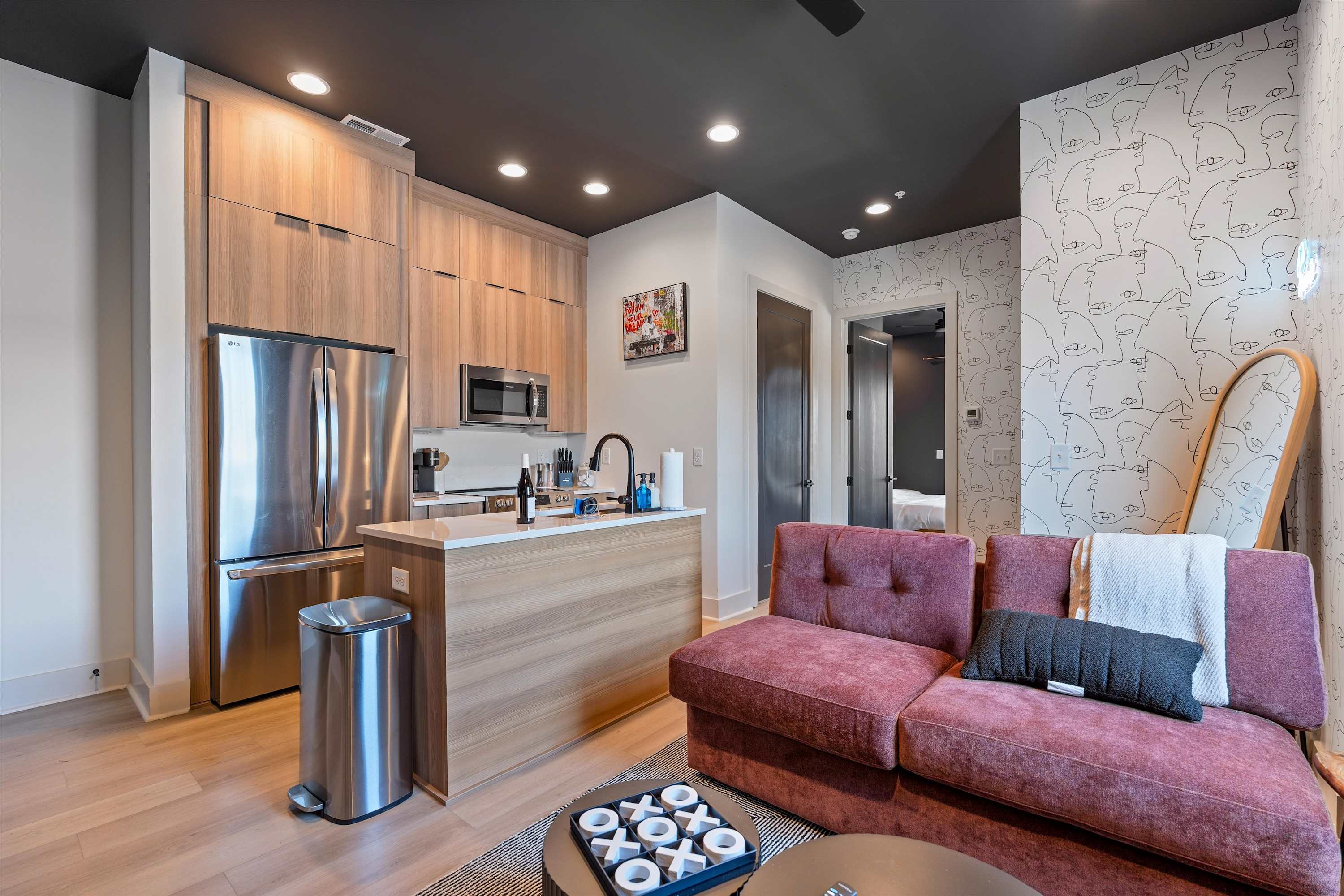 Kay’s Retreat • 1br Modern Stay • Walk To Dining - Nashville