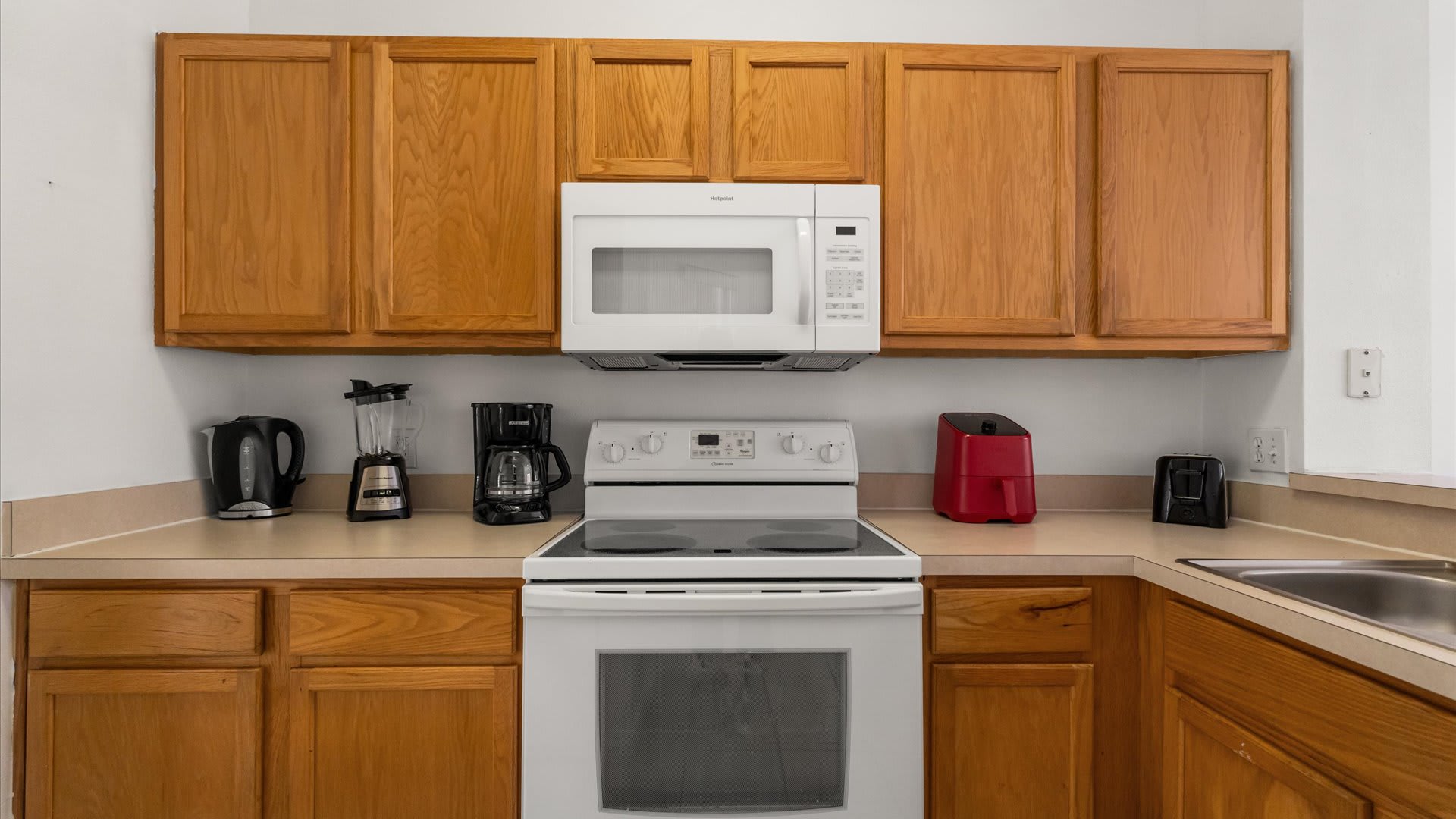 Fully equipped kitchen