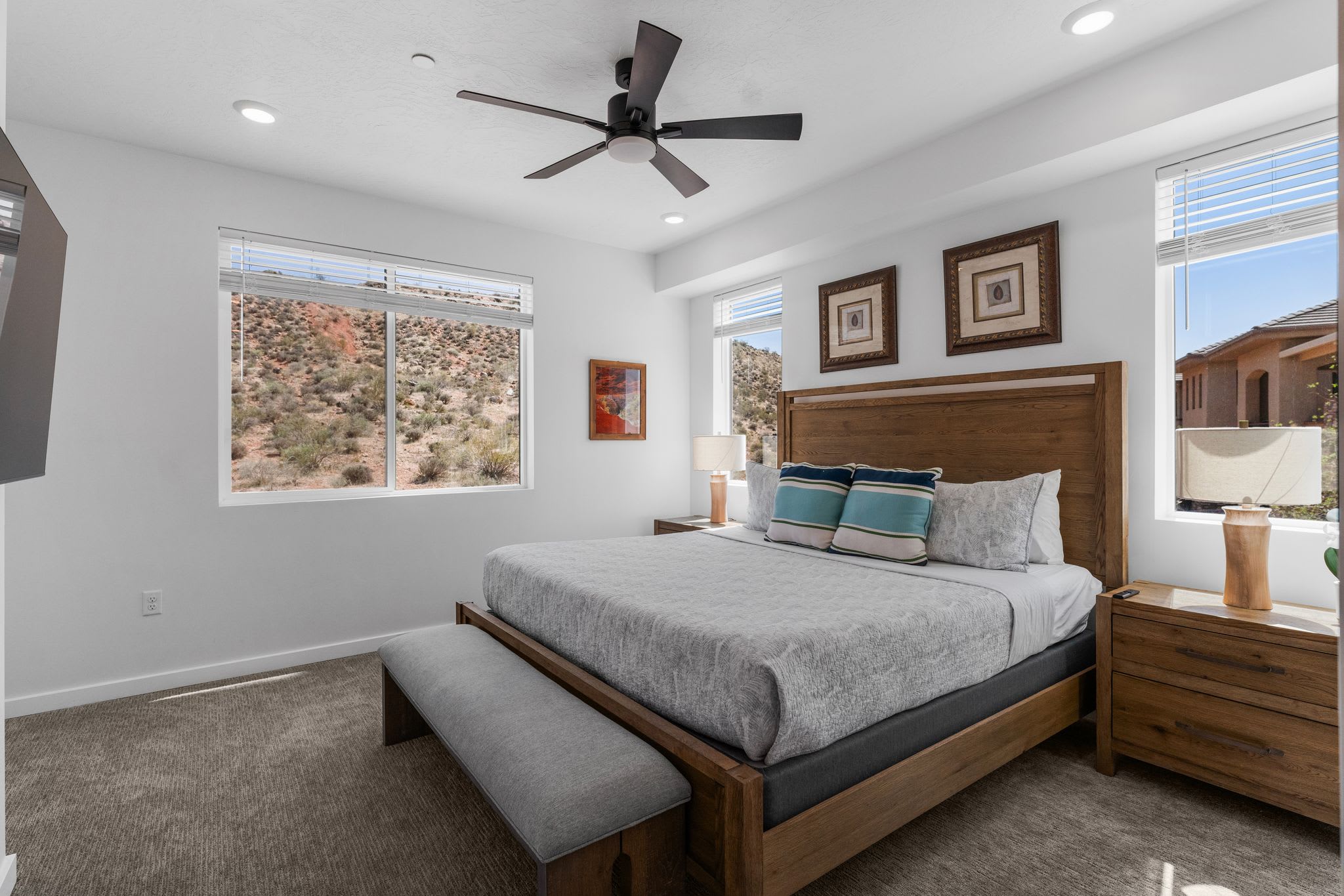 Touch of Class - 5BR - Private Hot Tub & Near Zion