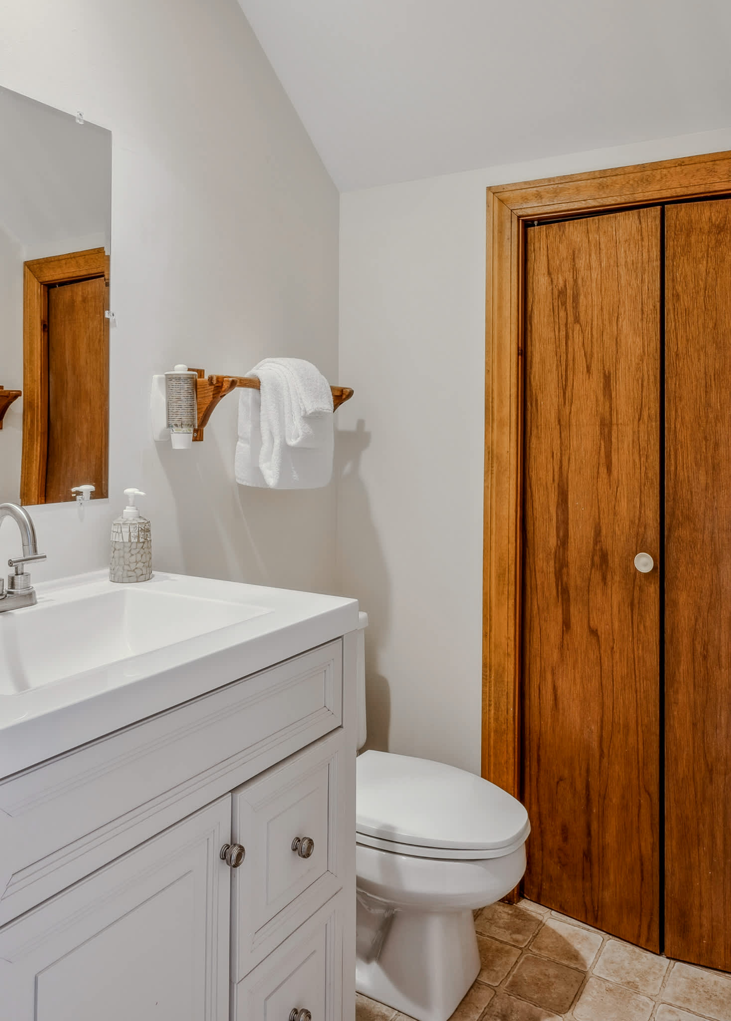 Fireplace, Game Room, Corner Condo | Sugar Hill 3E