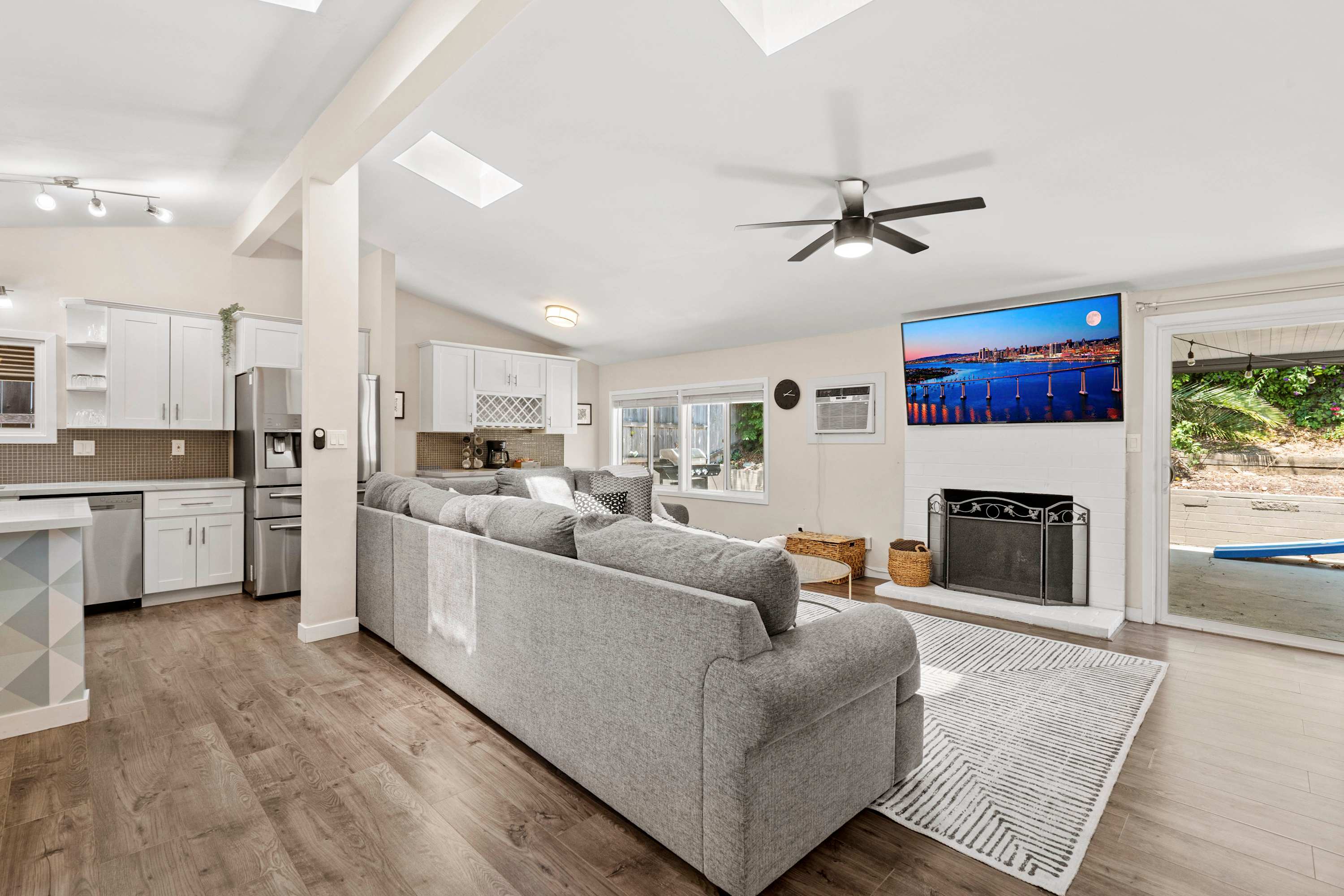 15 Min to Beach and Zoo! | Private Yard w/ Hot Tub — San Diego, CA — vacation rental