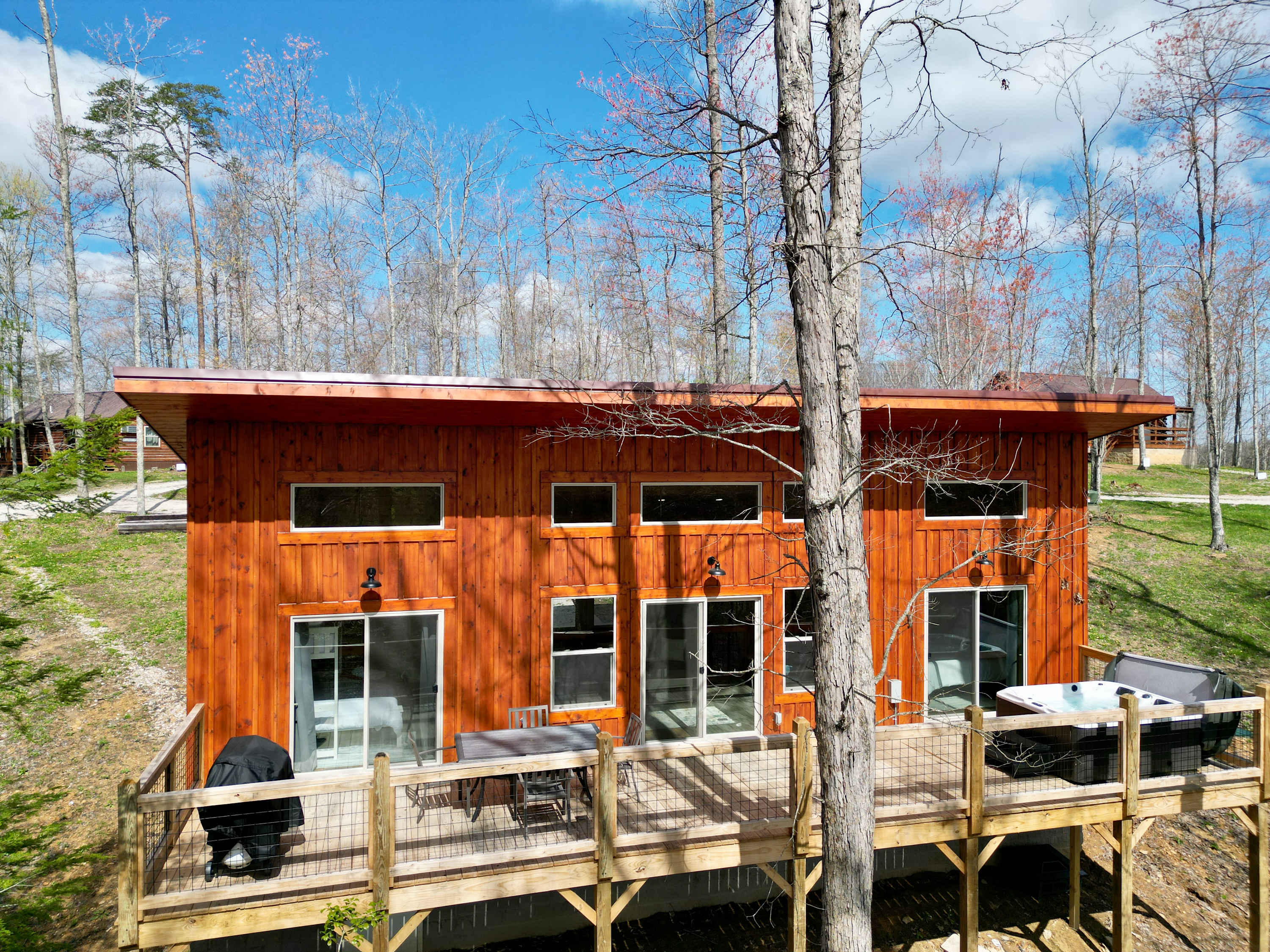Dwight's Cabin/ RRG / Hot Tub / Views / PMRP Climbing Area — Beattyville, KY — vacation rental