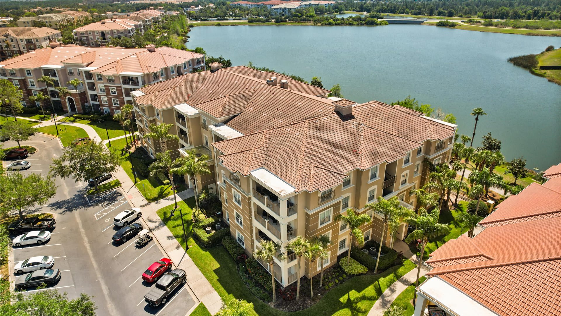 Vista Cay Resort ariel view and lake view