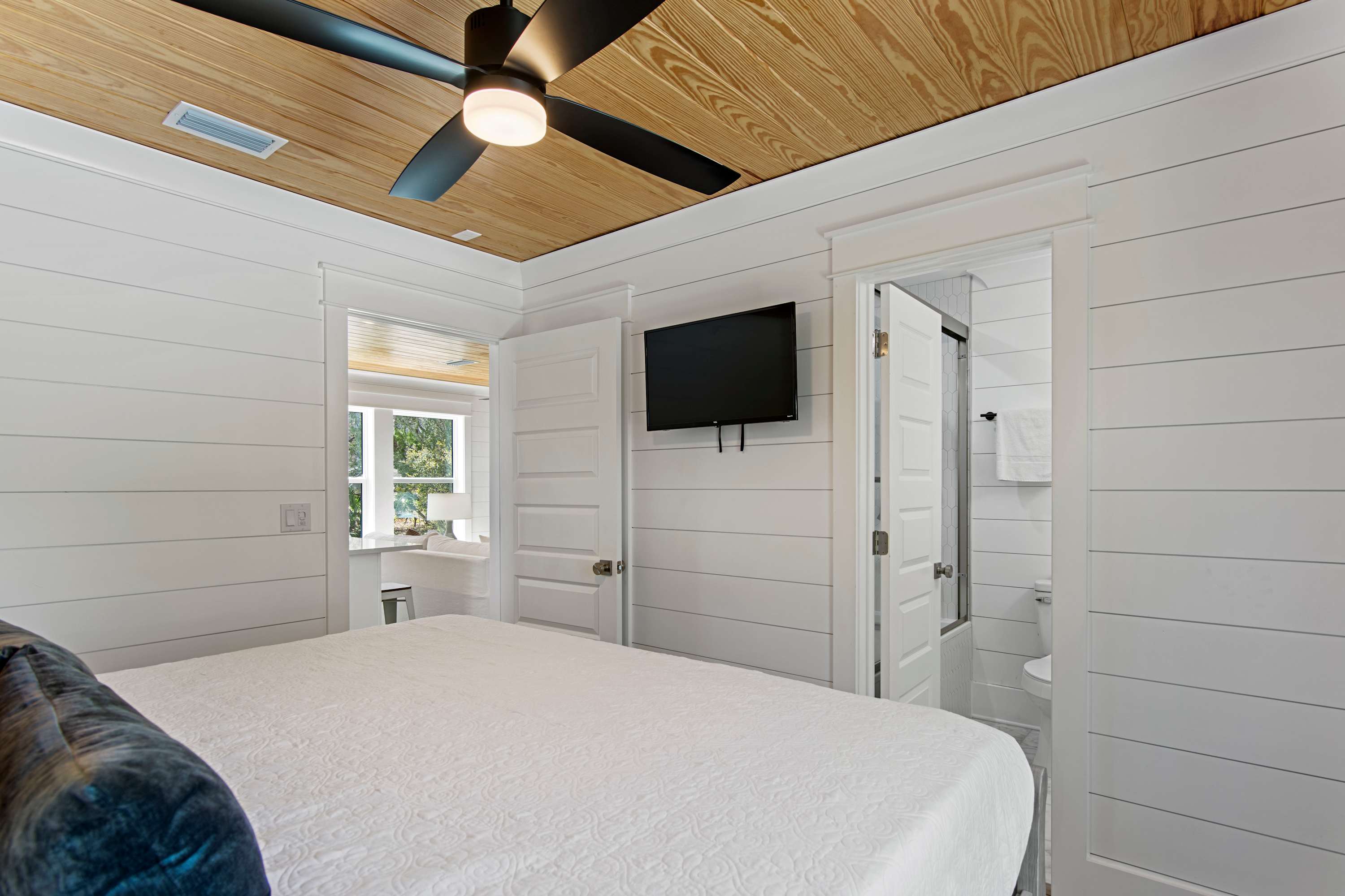 Waterfront, Pool, Rooftop Deck - The White Lotus