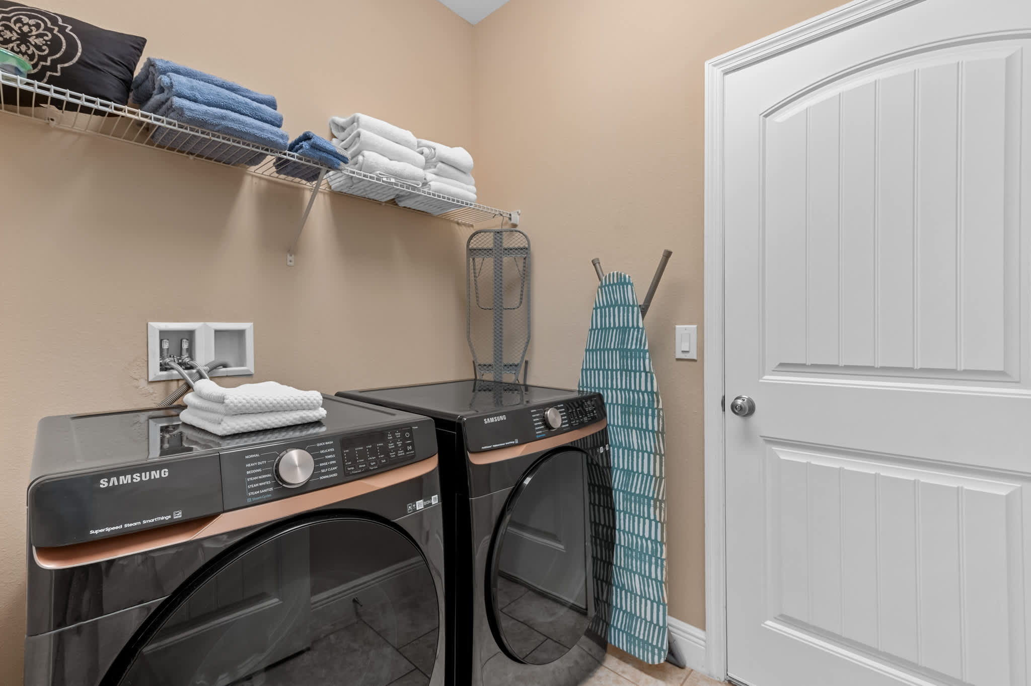 Outdoor Projector| Heated Pool |Waterpark |Disney