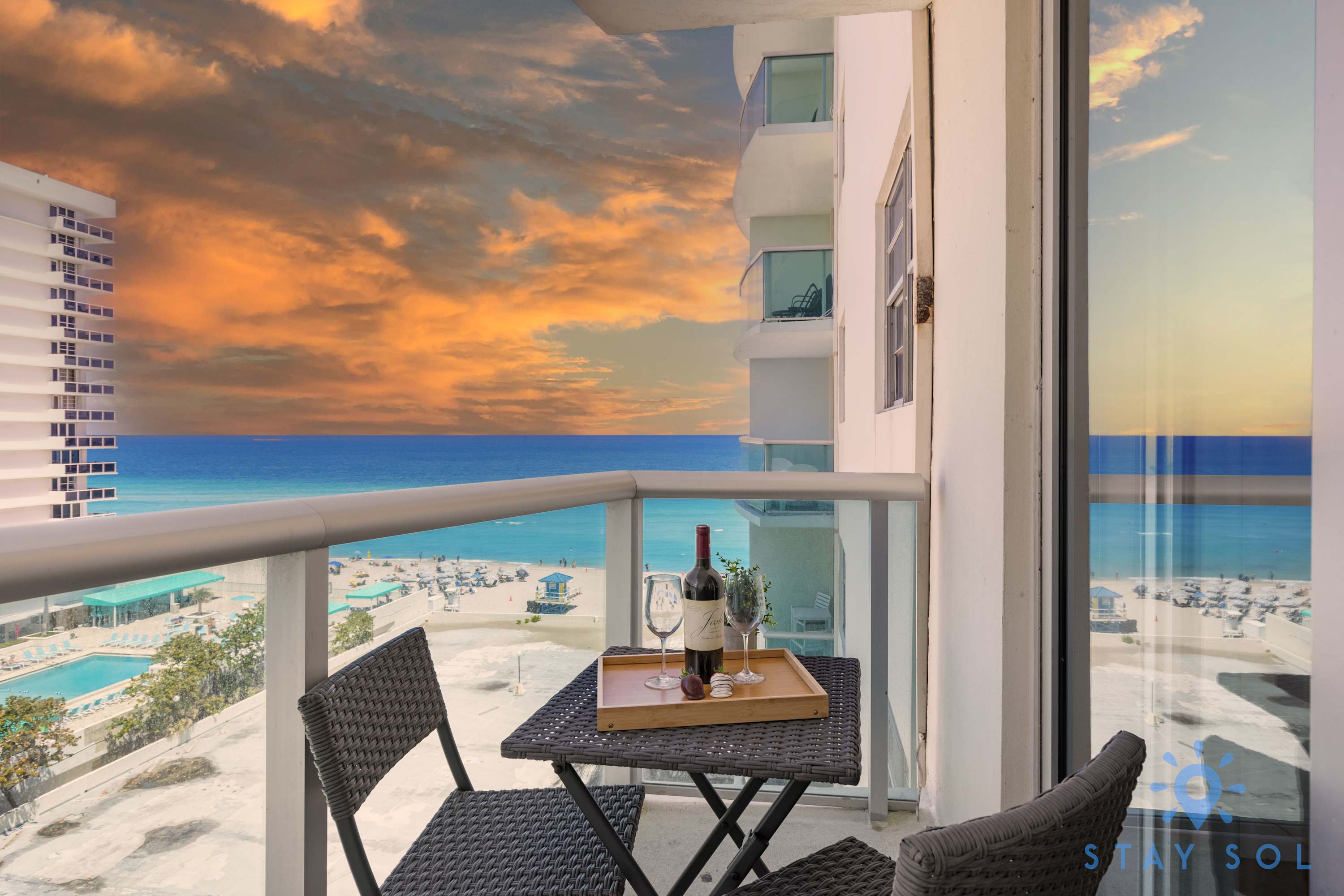 Tides Great condo on the beach! Big promotions — Hollywood, FL — vacation rental
